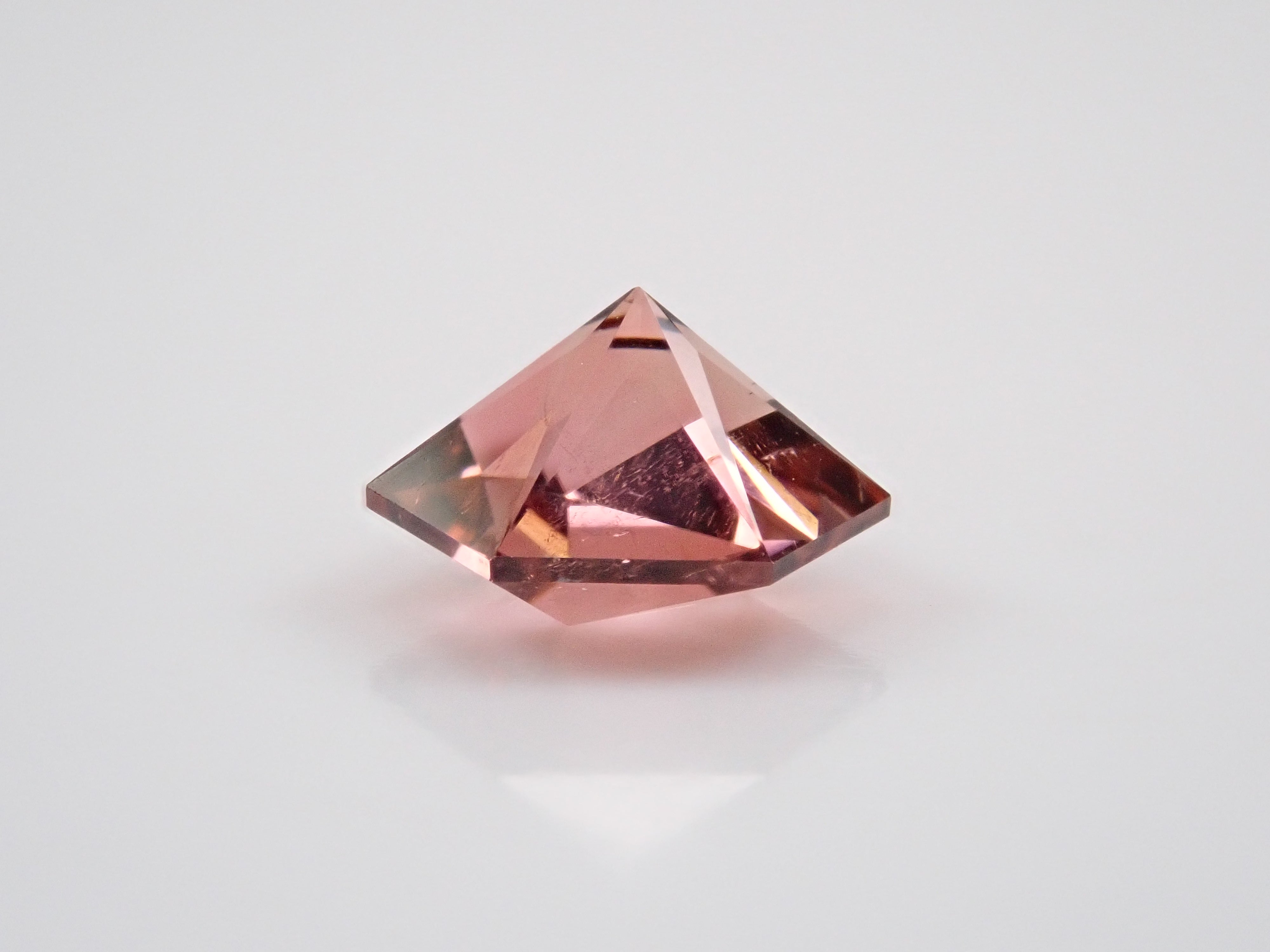 【12547840掲載】ピンクトルマリン 0.714ctルース