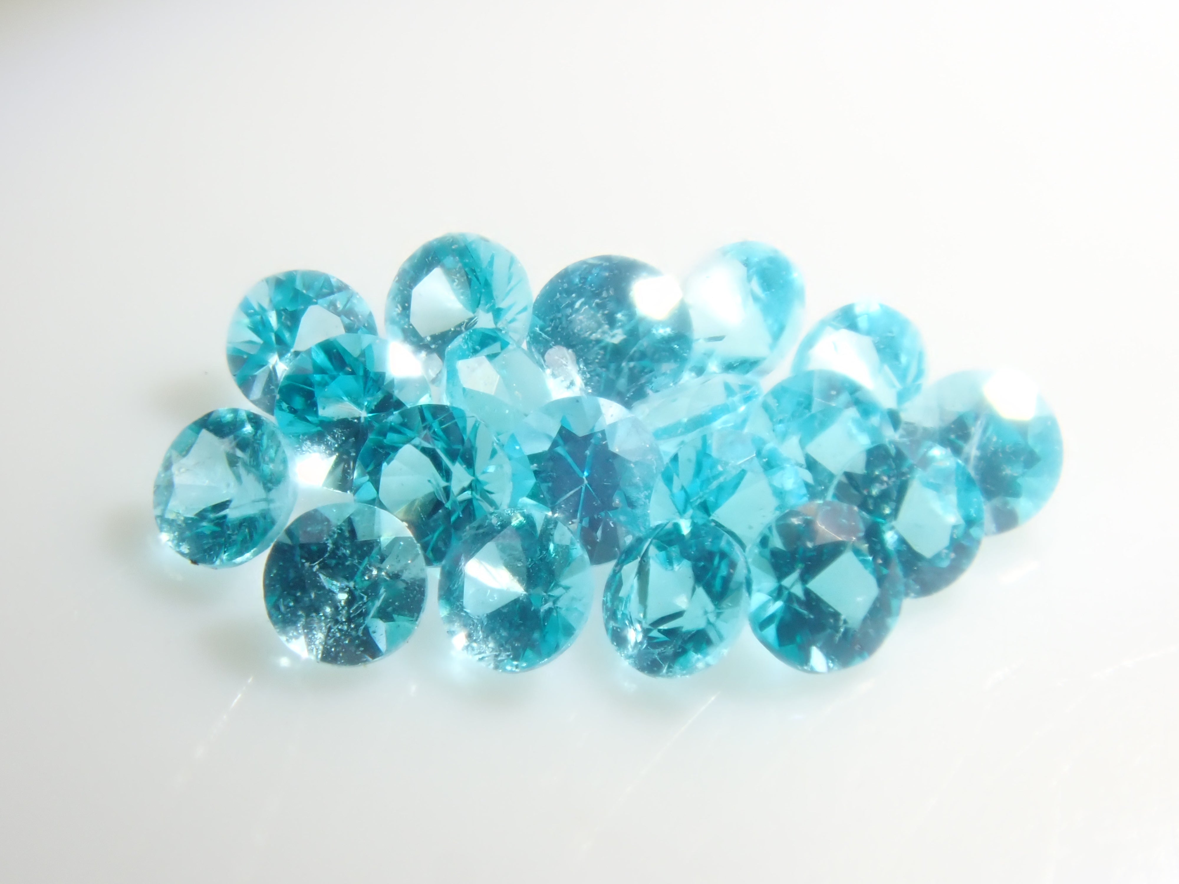 【12/21 22時販売】《限定20石》ブラジル産パライバトルマリン(CuO:2.3%,Mn0:2.6%)含むネオンカラーのパライバガチャ《複数購入割引有》