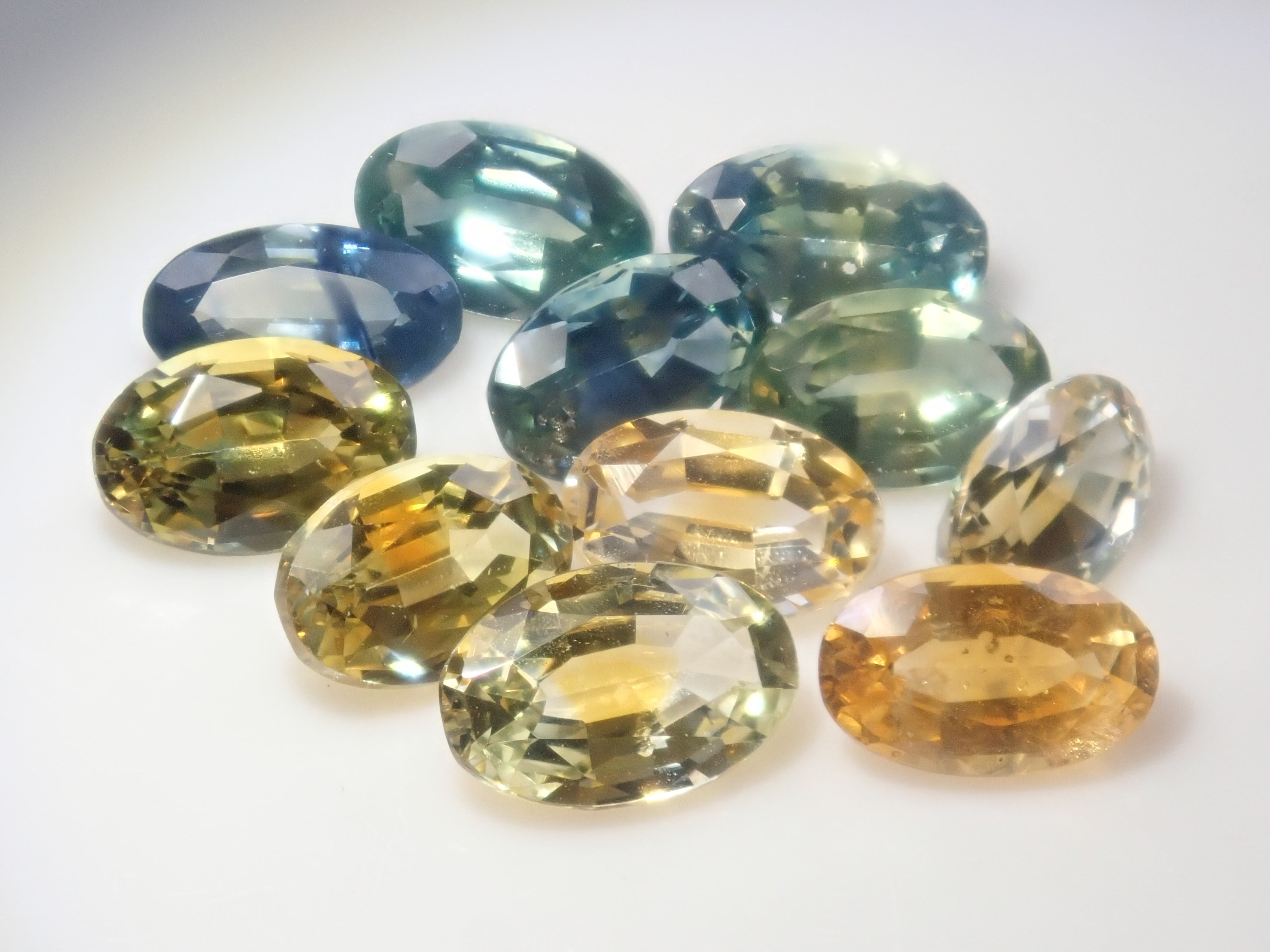 【12/20 22時販売】《限定11石》モンタナサファイア（ロッククリーク鉱山）ガチャ💎1石ルース（オーバルカット,5×3mm）《複数購入割引有》