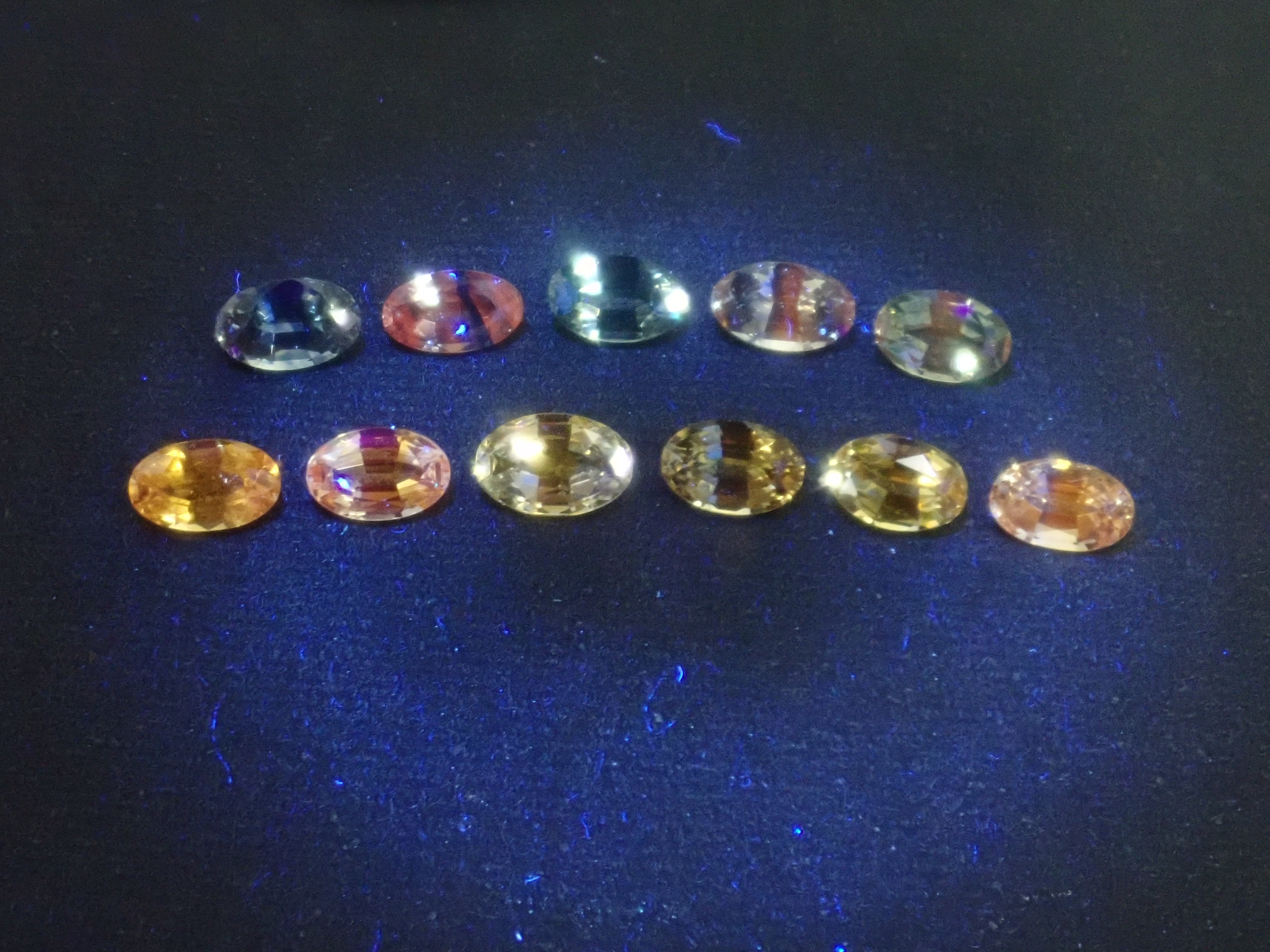 【12/20 22時販売】《限定11石》モンタナサファイア（ロッククリーク鉱山）ガチャ💎1石ルース（オーバルカット,5×3mm）《複数購入割引有》