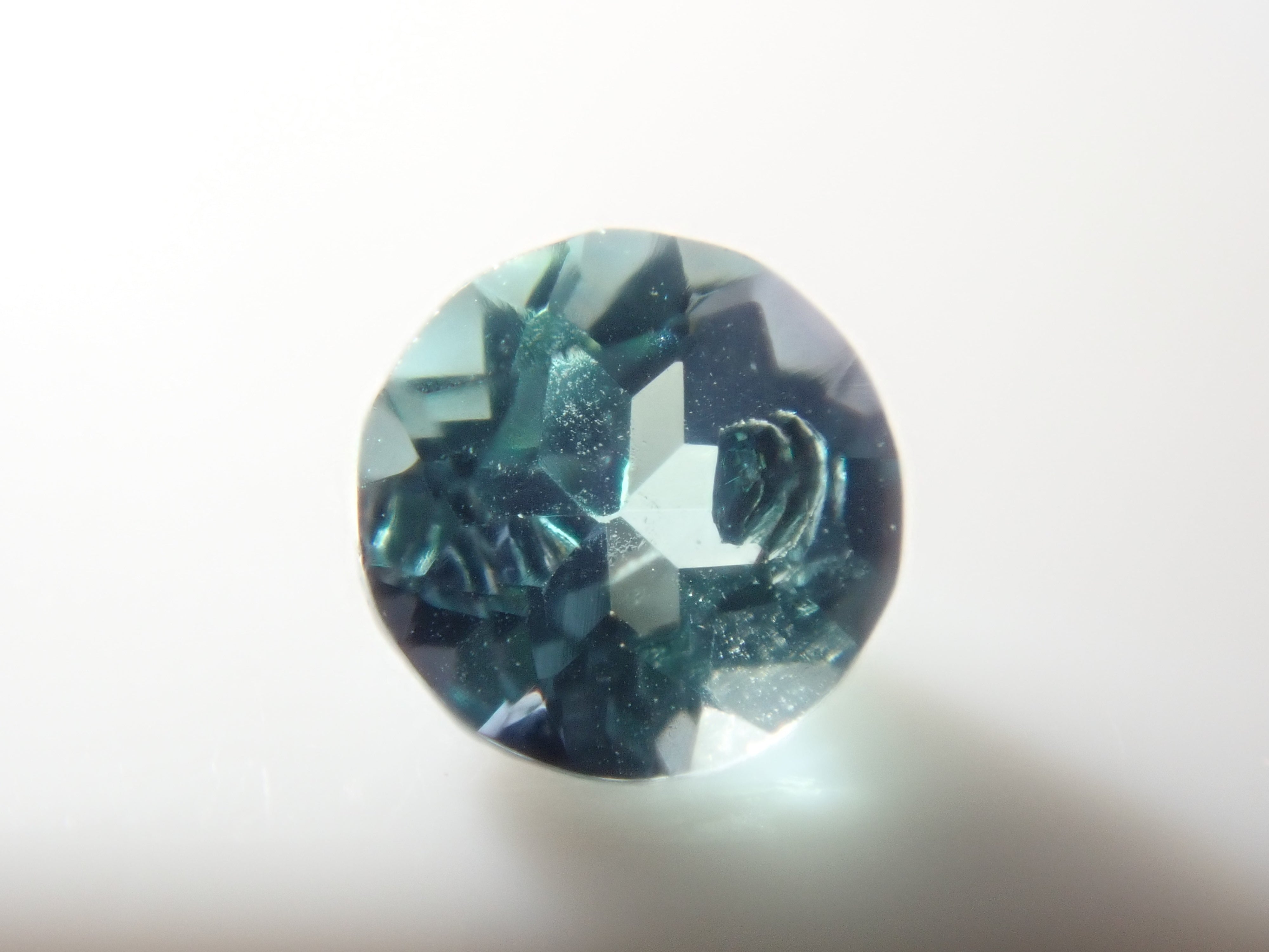 【抽選販売0216_08】《クイズ出題》コーネルピン（ゲーサイト入り） 0.068ctルース