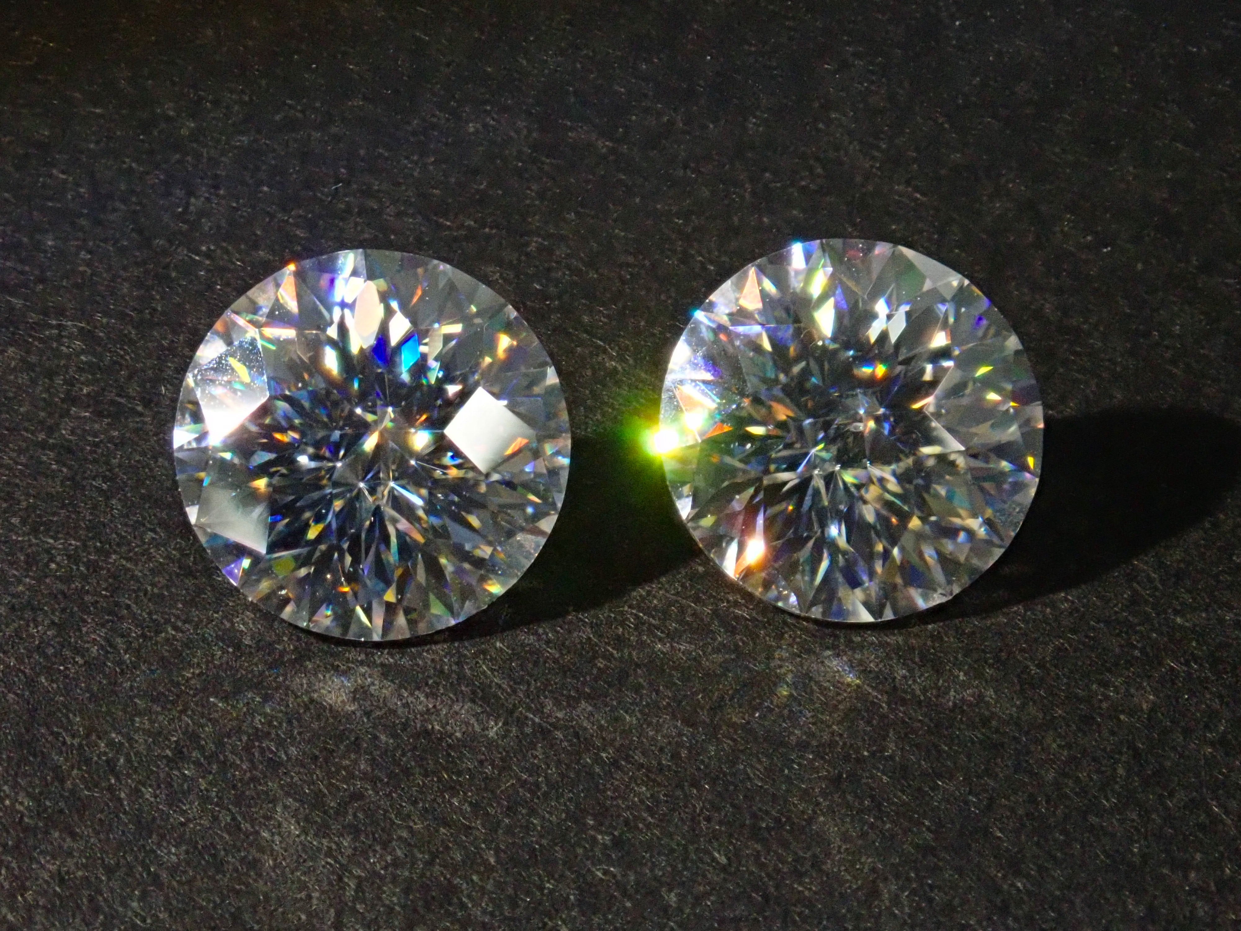 《Limited to 2 stones》Synthetic moissanite 1 stone loose (Empire cut, 8mm)《Multiple purchase discount available》