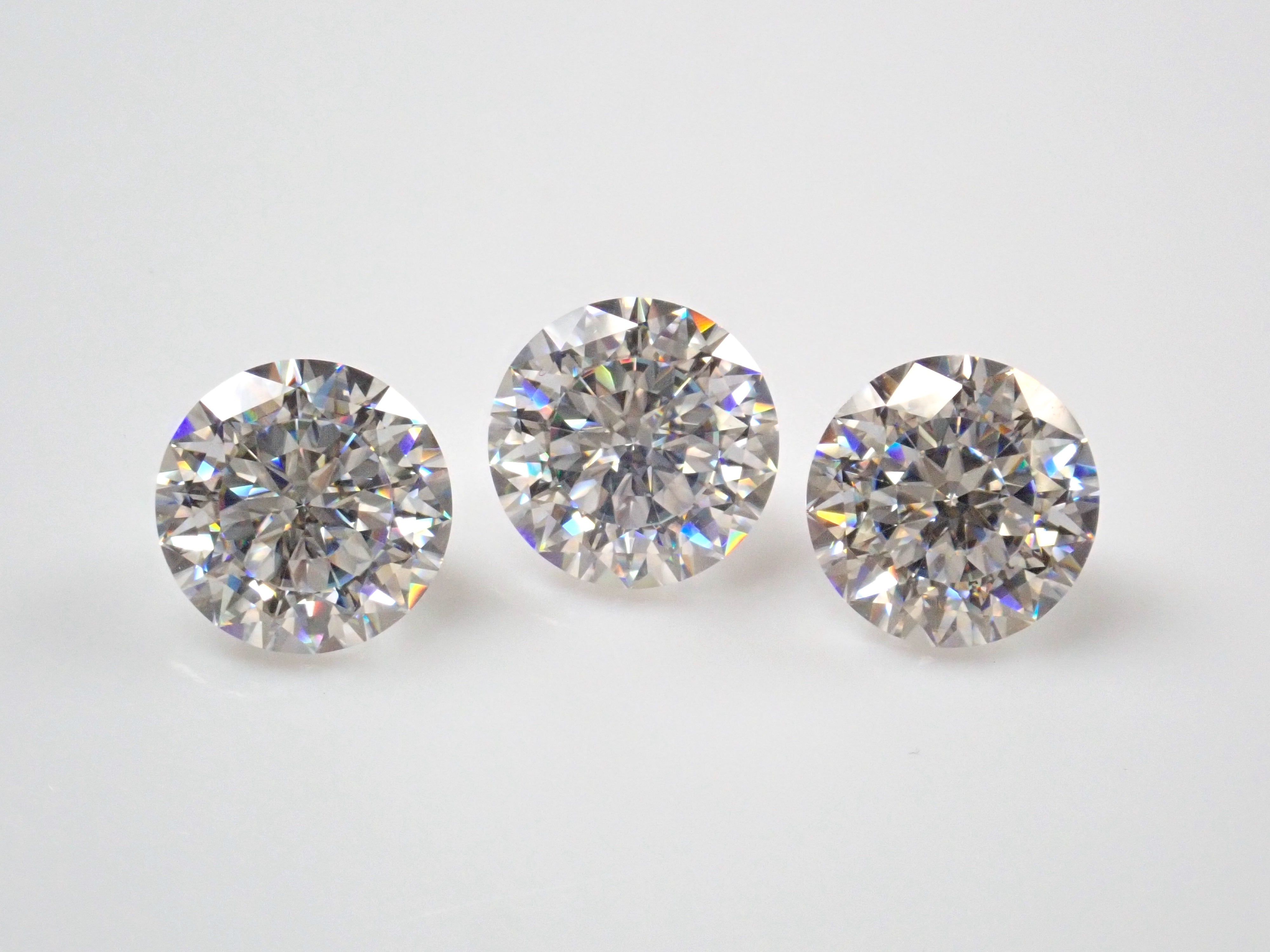 《Limited to 3 stones》Synthetic moissanite 1 stone loose (100 facet cut, 8mm)《Multiple purchase discount available》