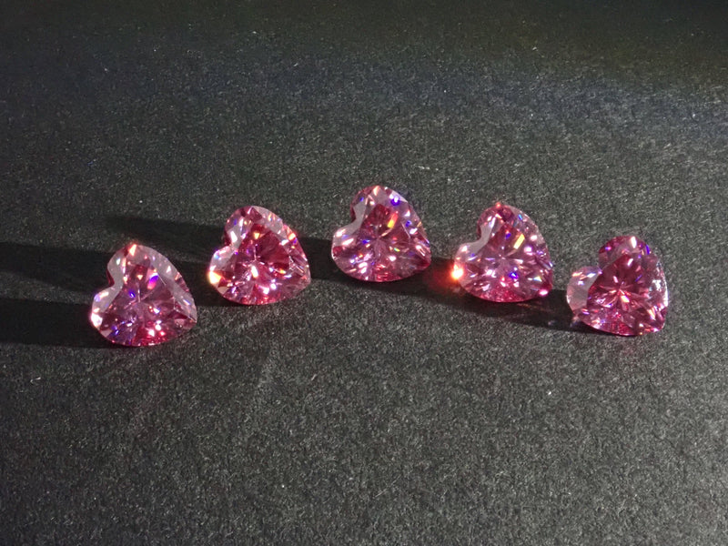 《Limited to 5 stones》Synthetic moissanite 1 stone loose (pink moissanite, heart shape, 6.5mm)《Multiple purchase discount available》
