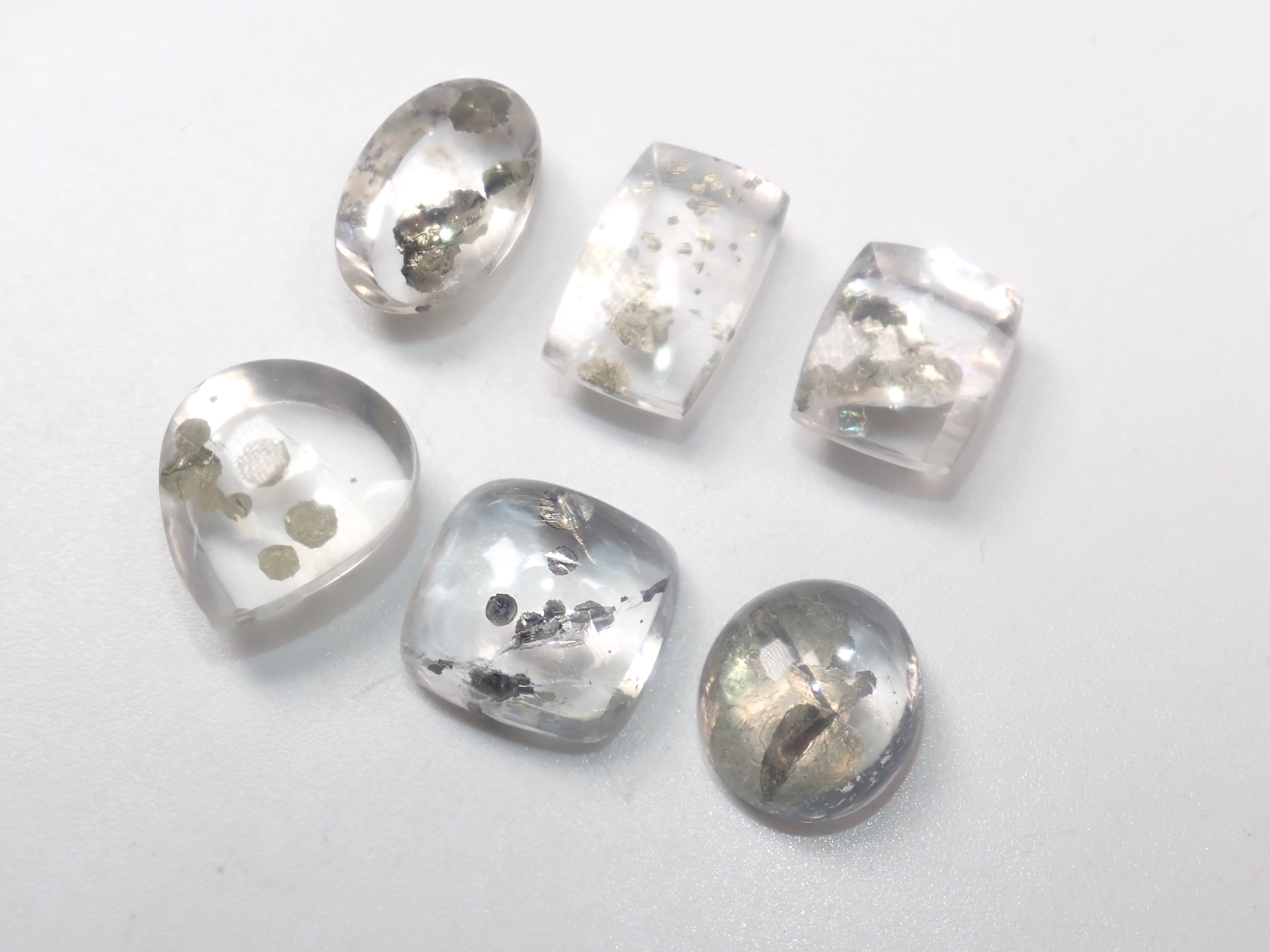 【12/20 22時販売】《限定6石》ブラジル産のパイライトインクォーツ1石ルース（平均3.2ct）《複数購入割引有》