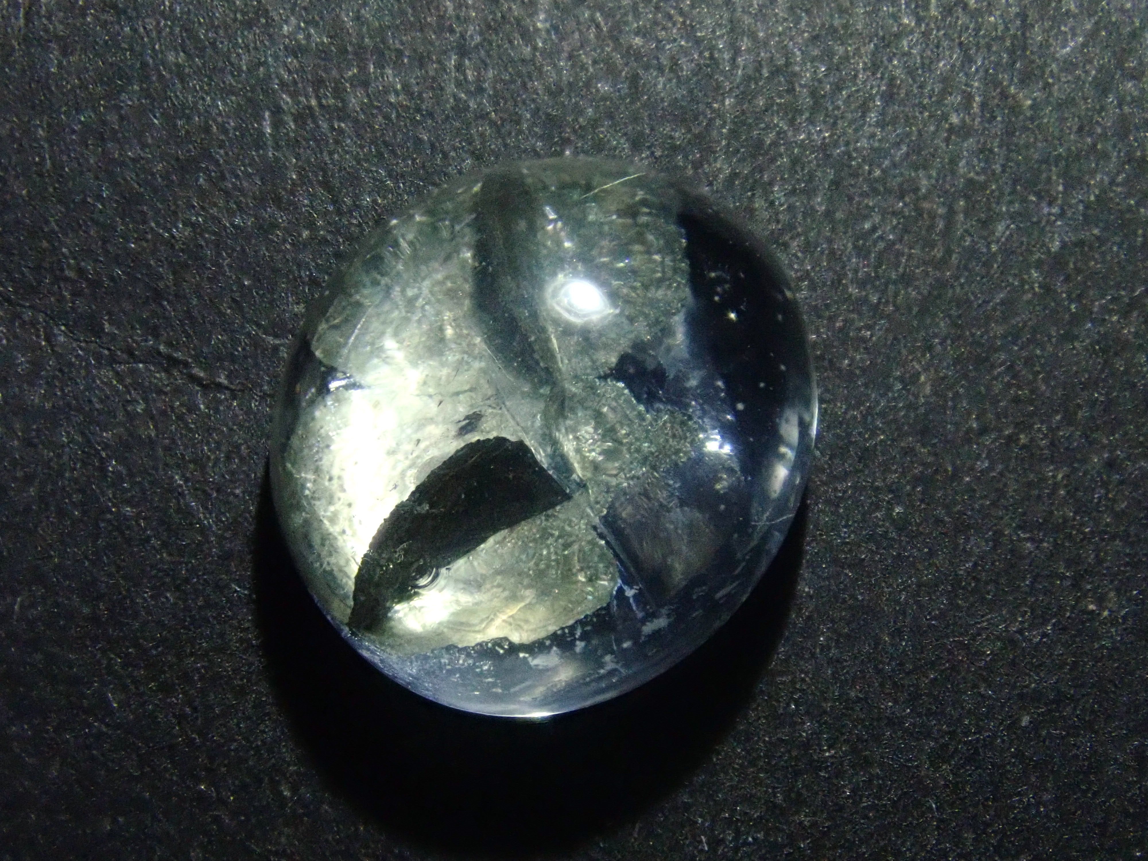 ブラジル産のパイライトインクォーツ1石ルース（平均3.2ct）《複数購入