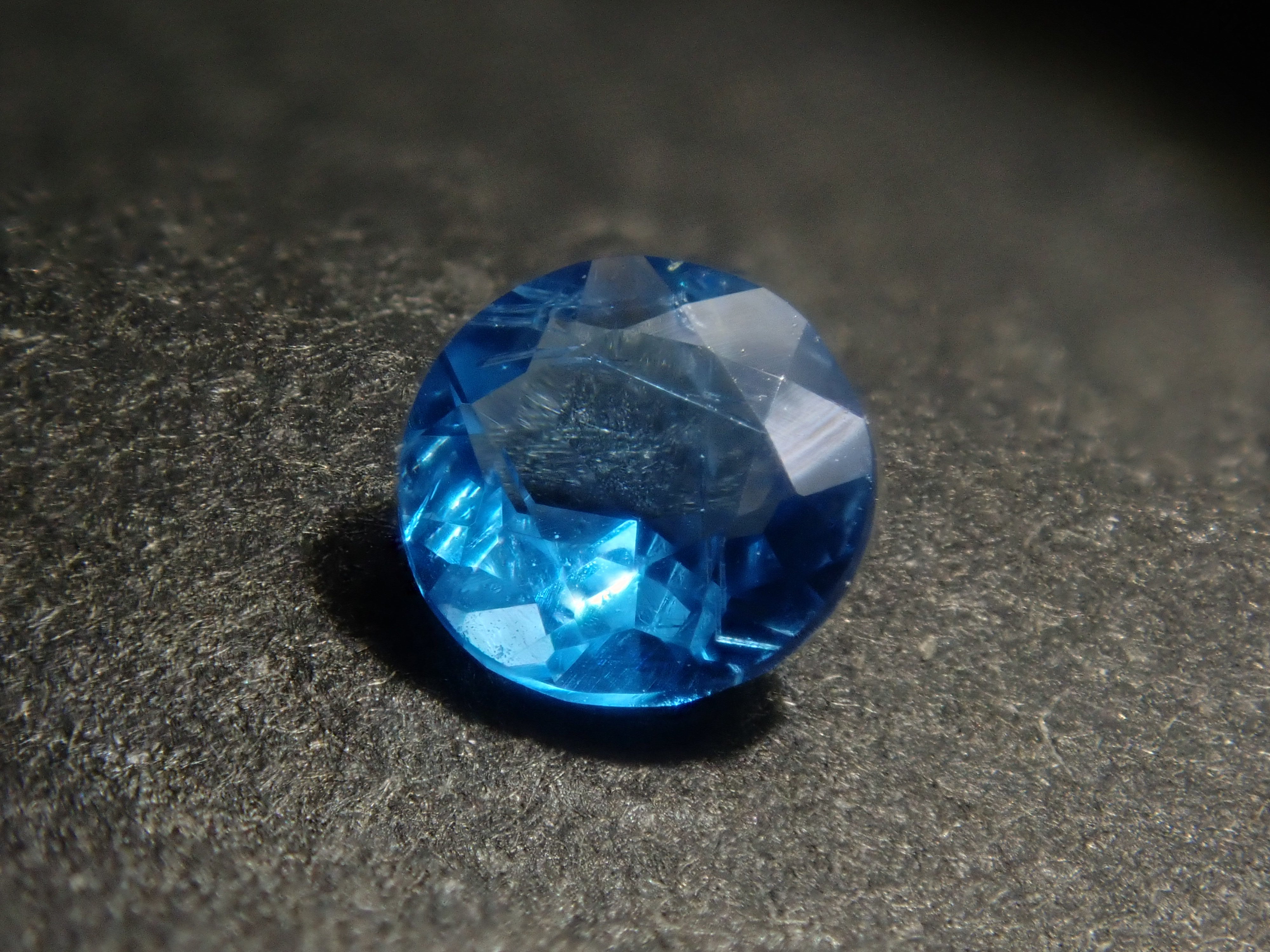 【12/31  22時販売】《限定15石》ブルー石ガチャ（ブラジル産パライバトルマリン0.157ct・ドイツ産アウイナイト3.5mm・トップクオリティのベニトアイト・パライバトルマリンインクォーツ4.5mm・カスタムカットのアクアマリン）《複数購入割引有》