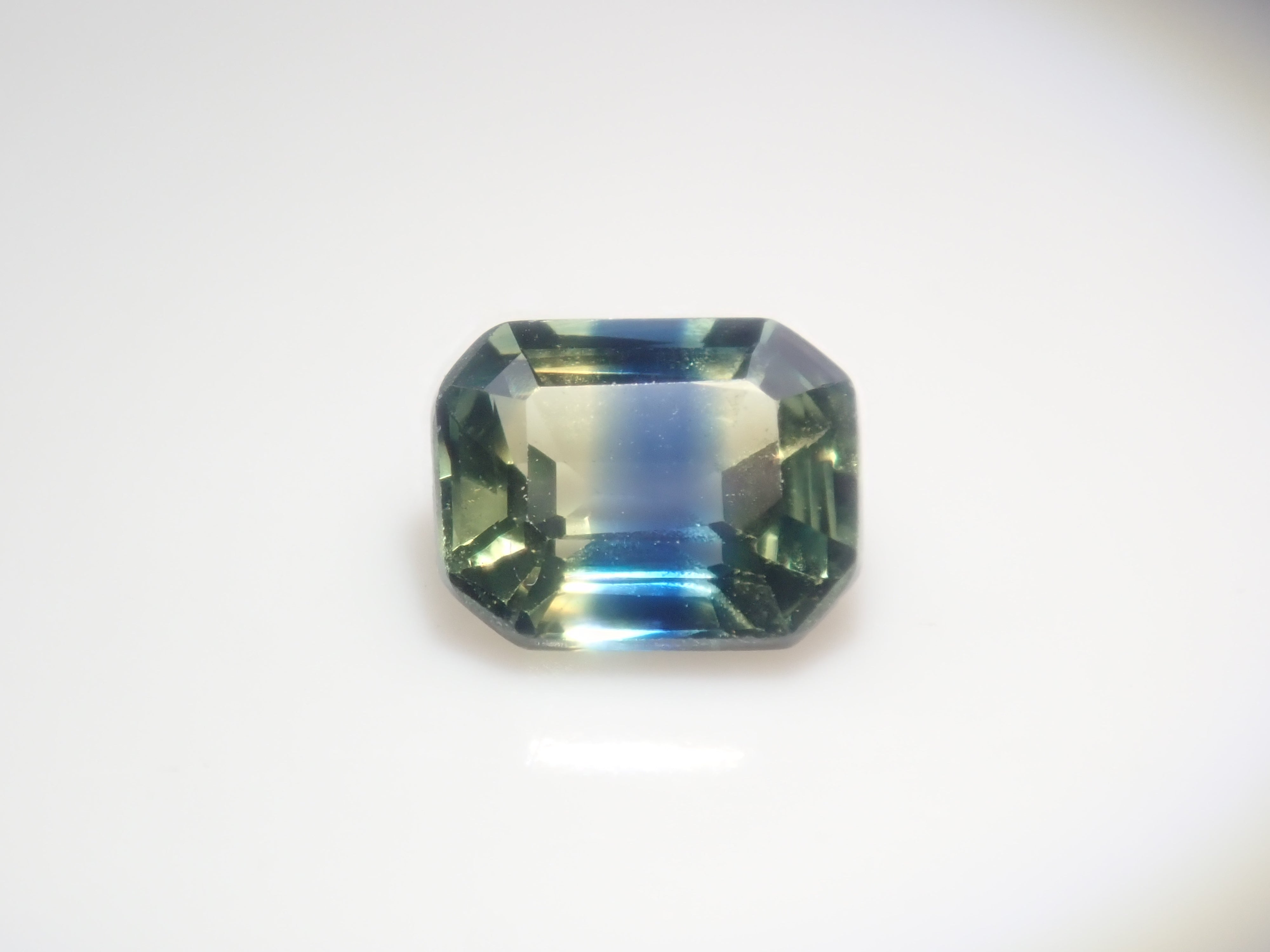 【1/2 22時販売】《限定11石》バイカラーガチャ（ジンバブエ産バイカラーユークレース、バイカラーサファイア、バイカラーゾイサイト含む）《複数購入割引有》