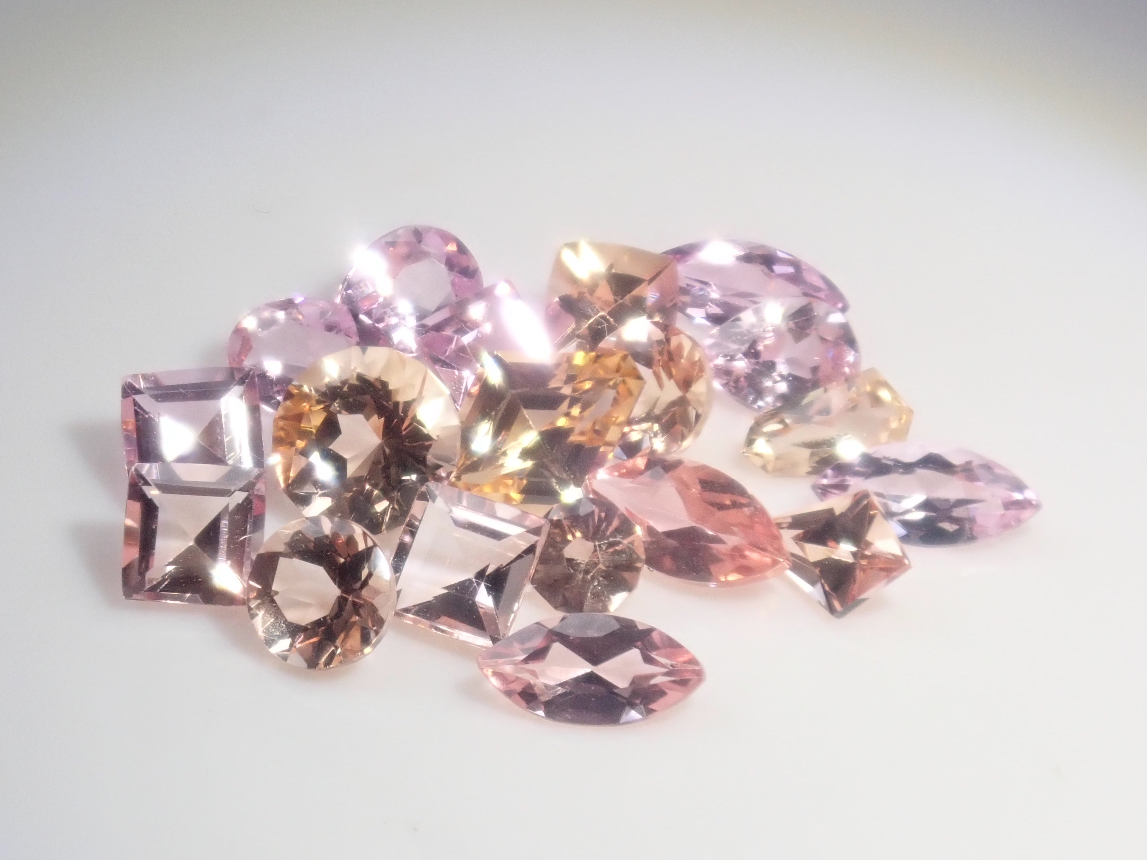 【2/15 22時販売】《限定20石》通常69800円のピンクインペリアルトパーズが当たるインペリアルトパーズガチャ《複数購入割引有》