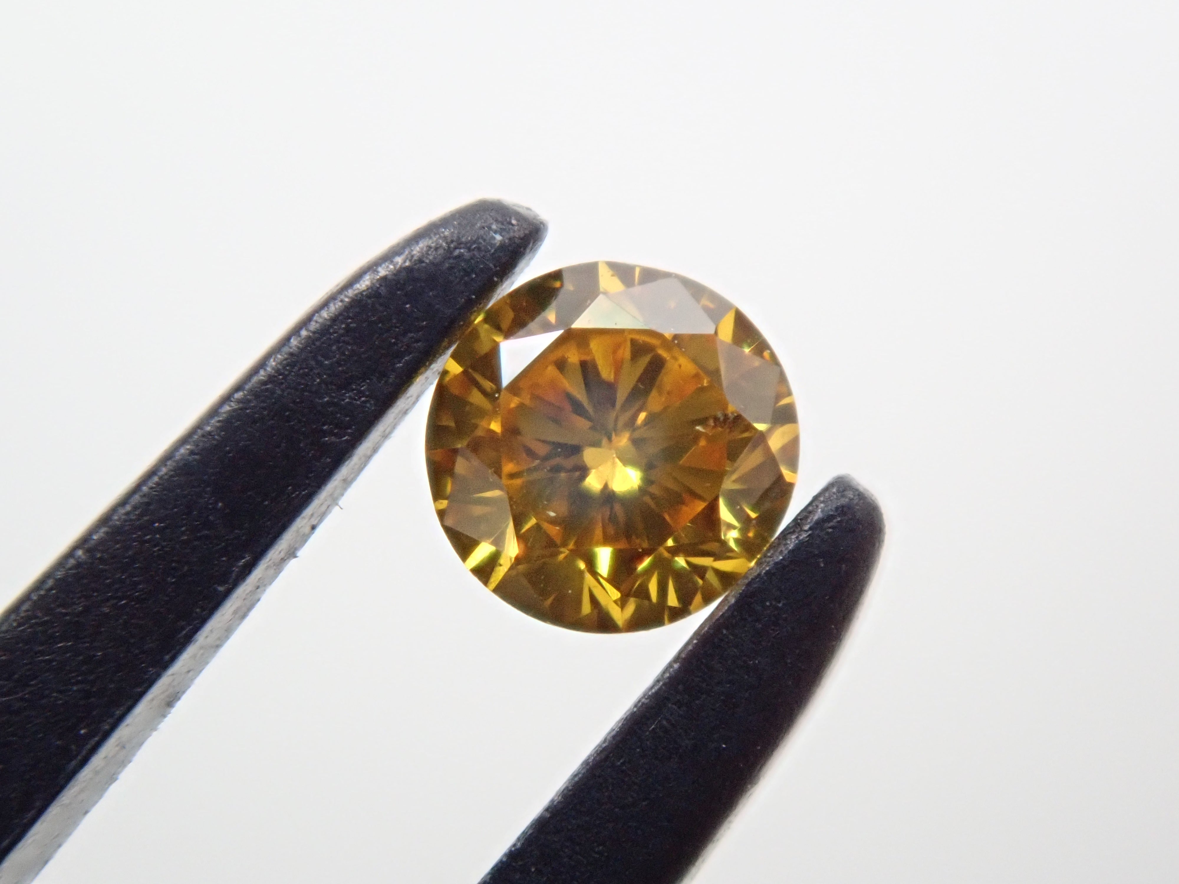 イエローダイヤモンド 3mm/0.111ctルース(FANCY VIVID ORANGY YELLOW, SI-2)