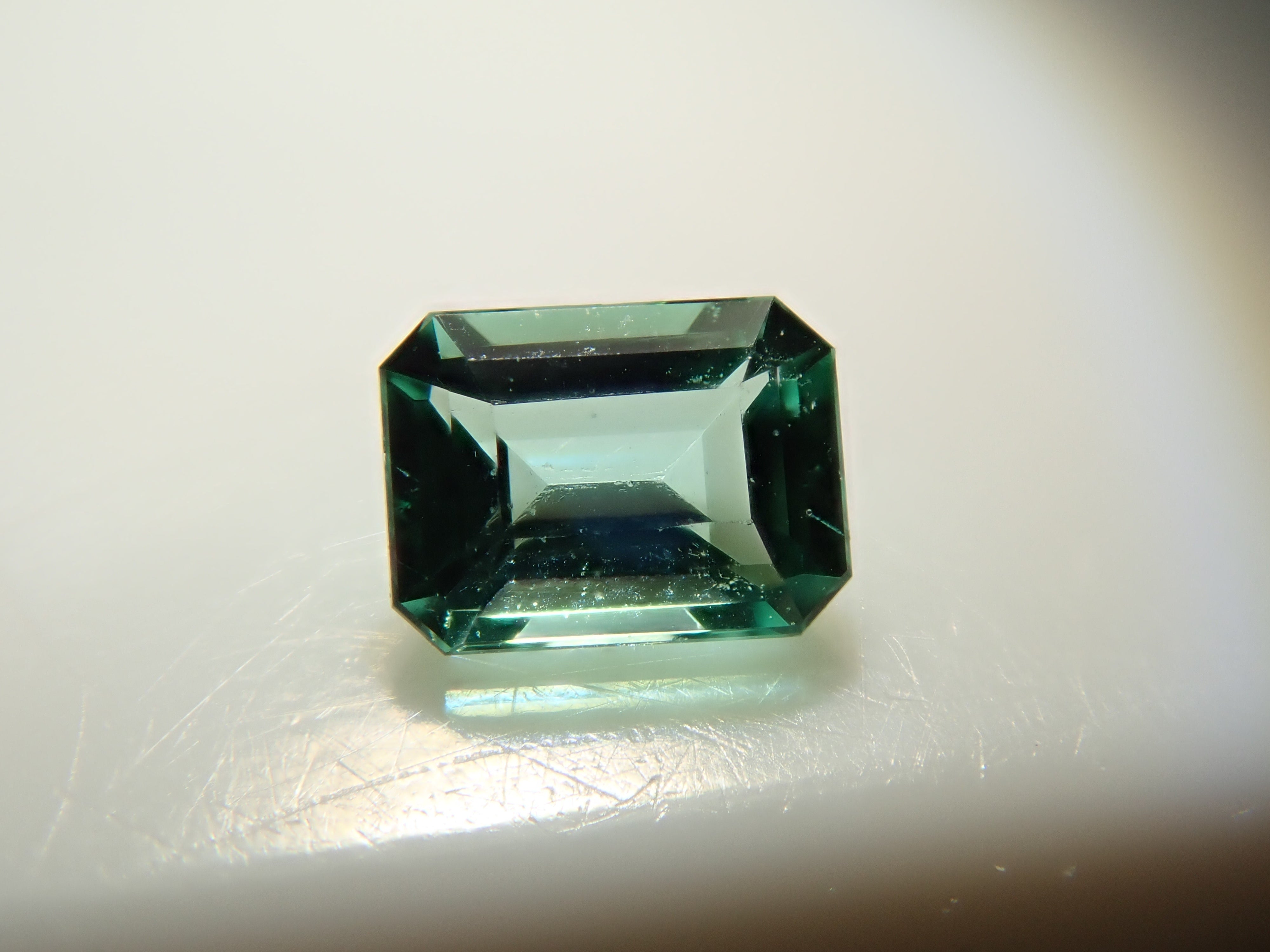 Colombian non-oil emerald (NONE) 0.060ct loose GIA