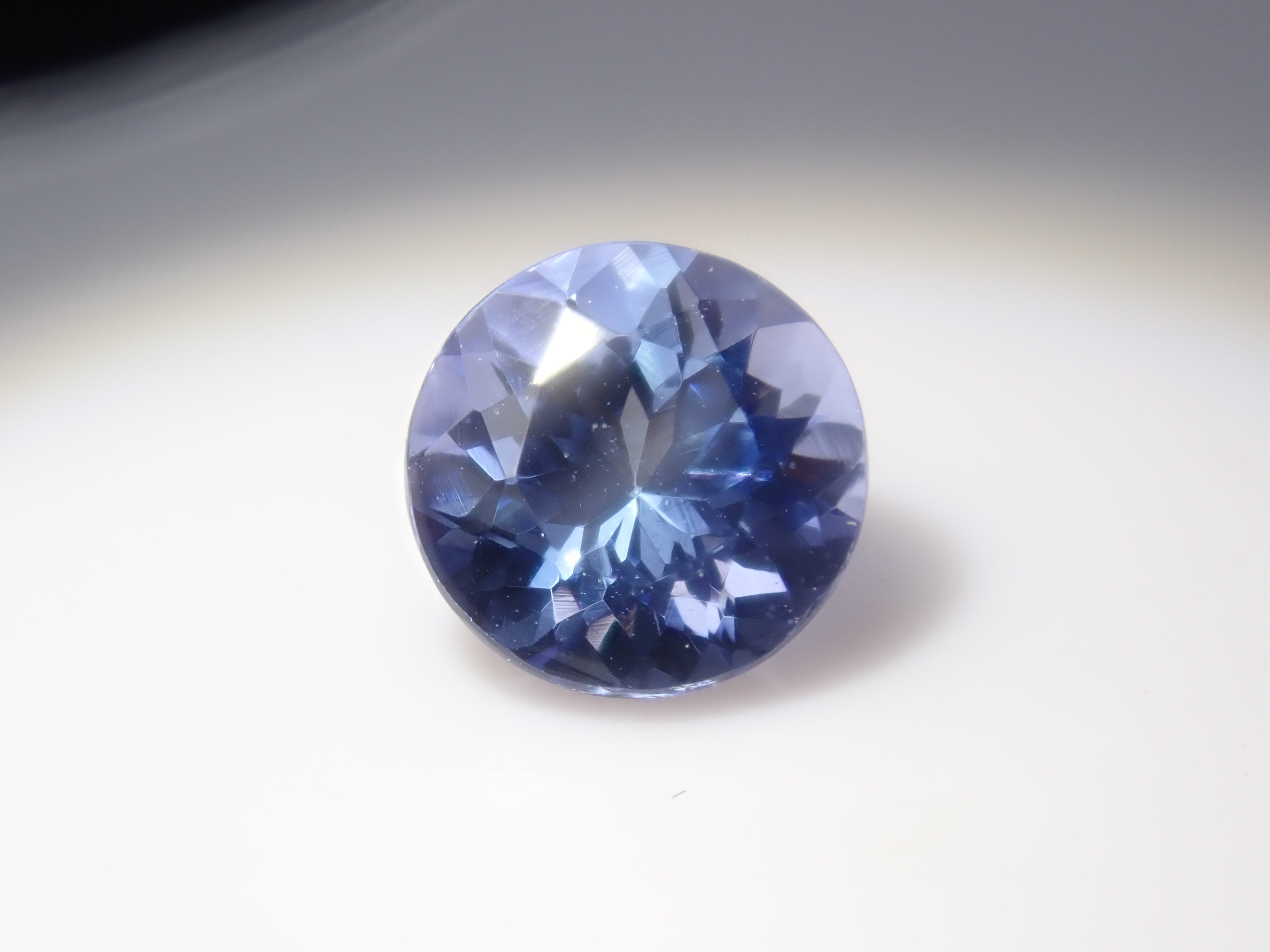 【1/10 22時販売】《限定5石》ゾイサイトガチャ全石鑑別書付き（ピンクゾイサイト、イエローゾイサイト、グリーンゾイサイト、タンザナイト含む,5mm）《複数購入割引有》