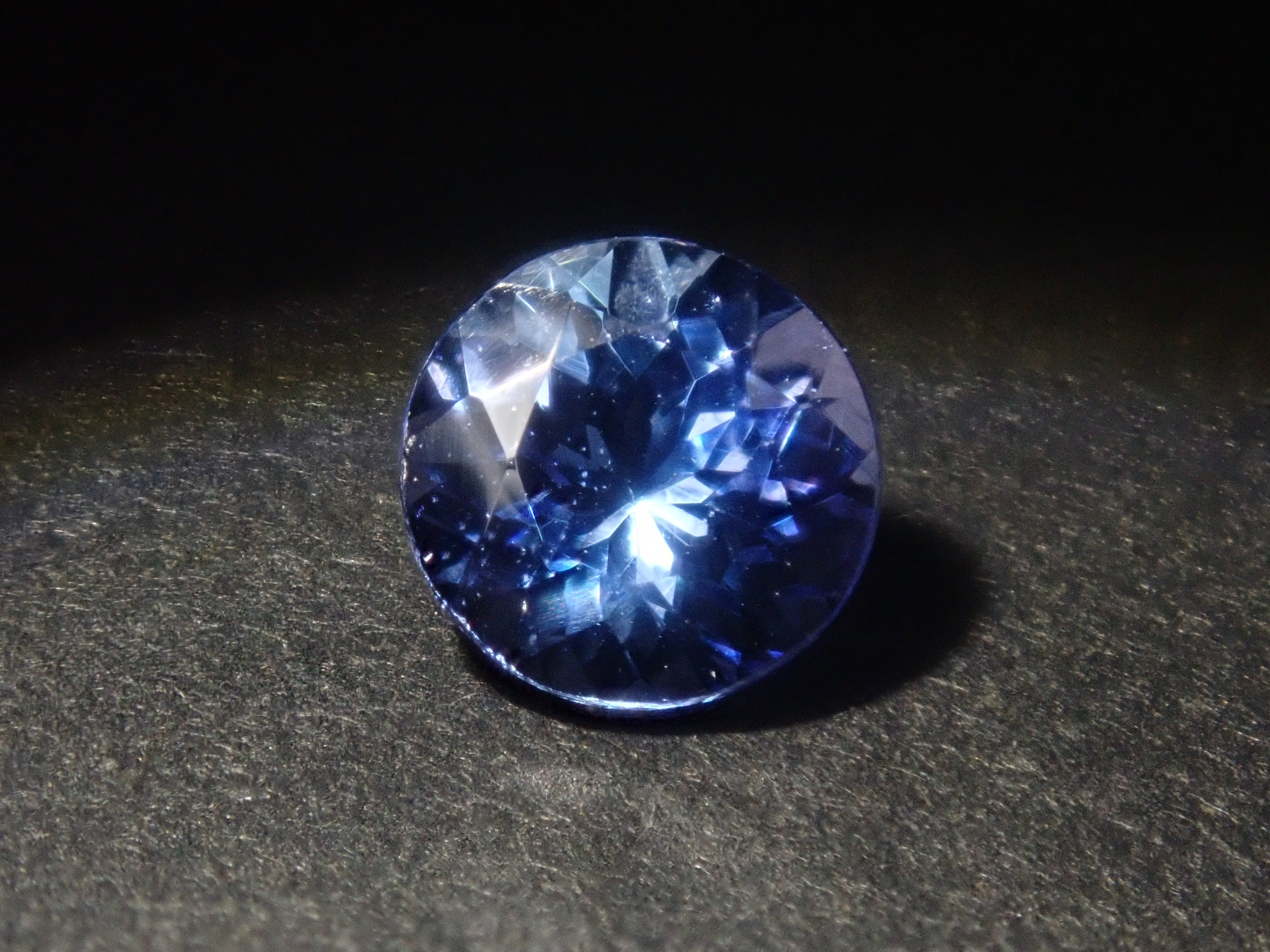 【1/10 22時販売】《限定5石》ゾイサイトガチャ全石鑑別書付き（ピンクゾイサイト、イエローゾイサイト、グリーンゾイサイト、タンザナイト含む,5mm）《複数購入割引有》