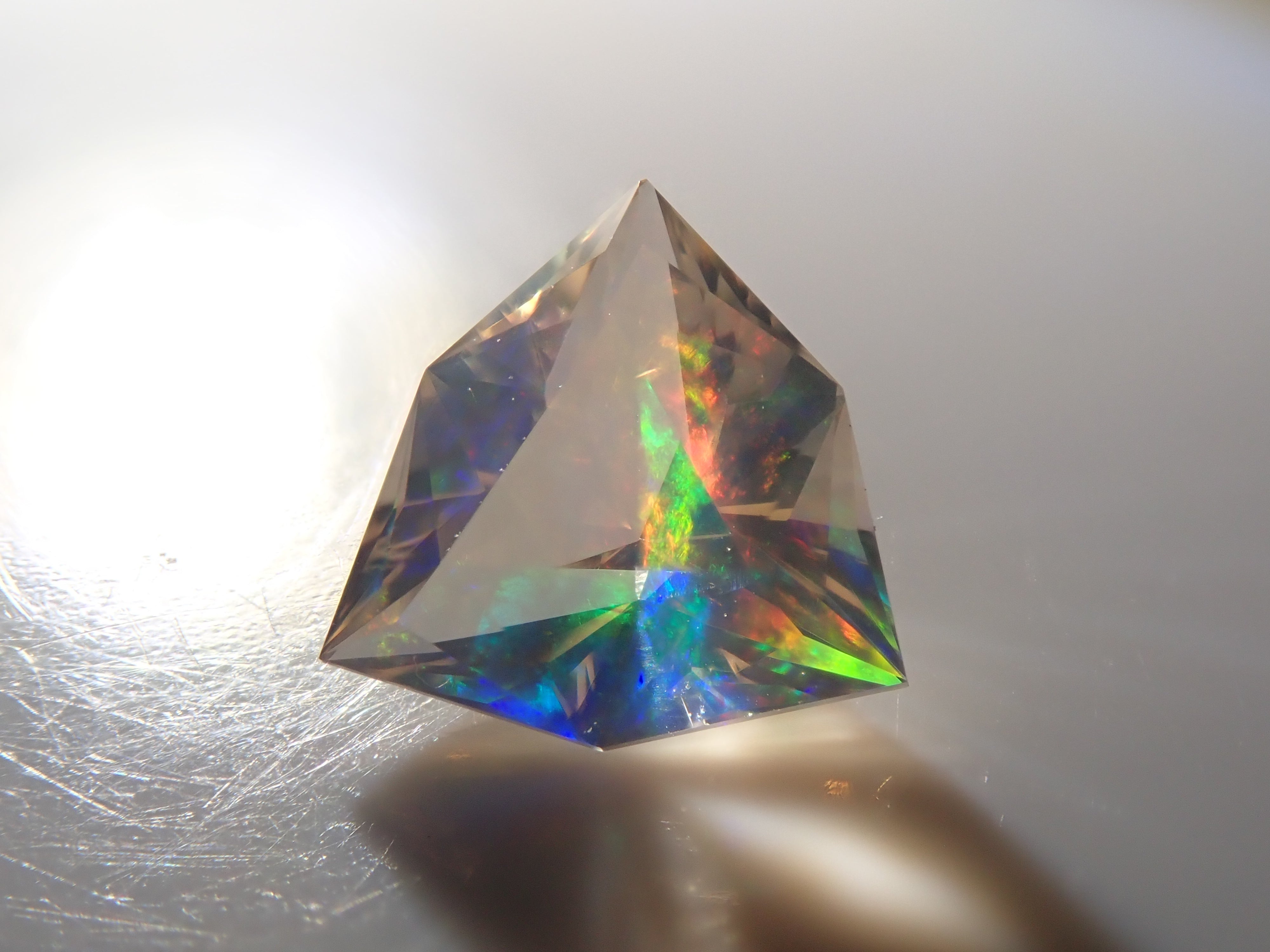 [12561478] Fire Opal (Faceted Cut) 0.401ct Loose Stone