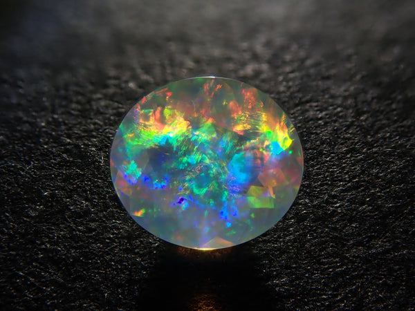 メキシコ産オパール（ファセットカット） 0.261ctルース（コントラルス