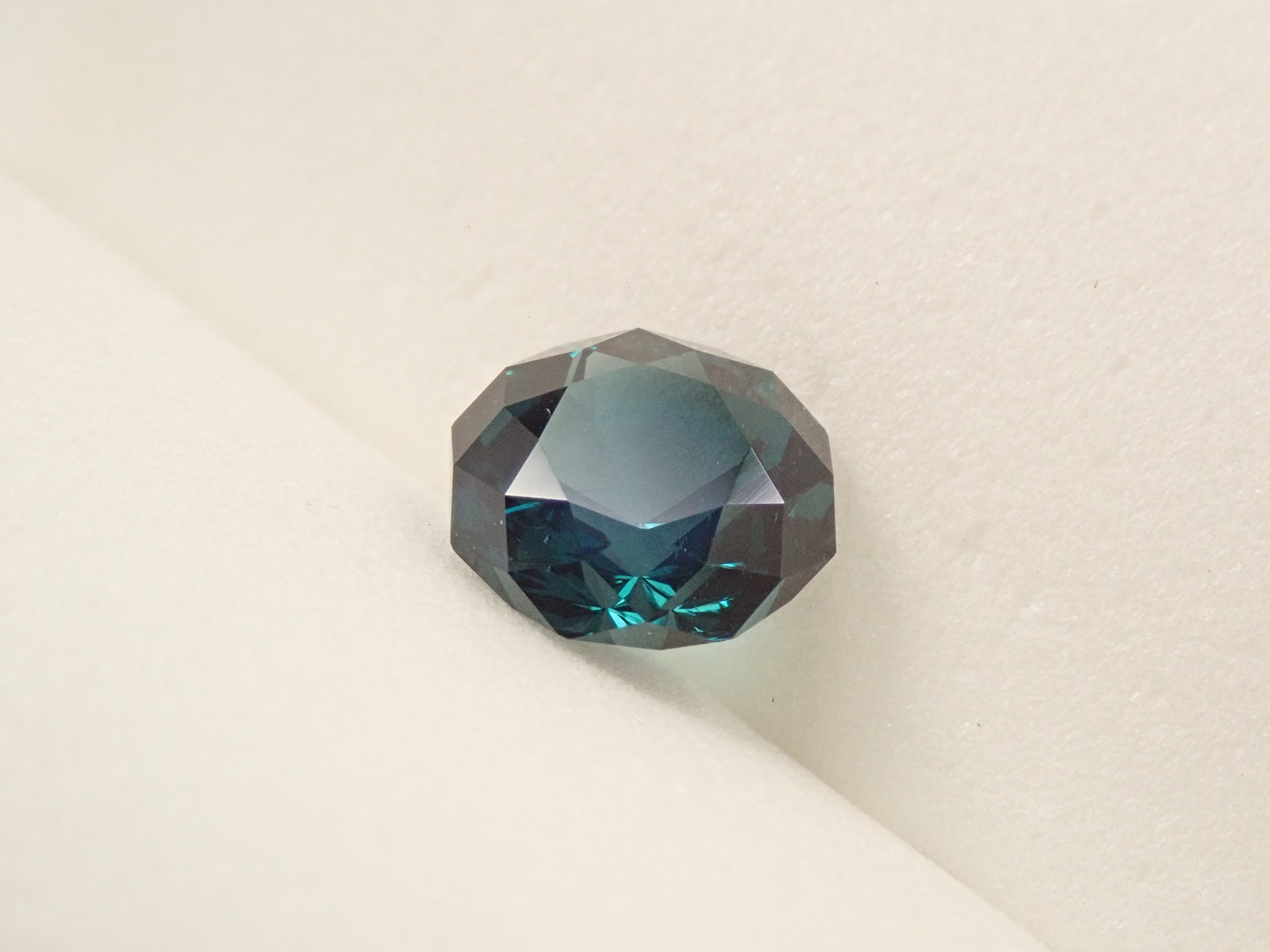 [12561447] Synthetic spinel 1.793ct loose stone