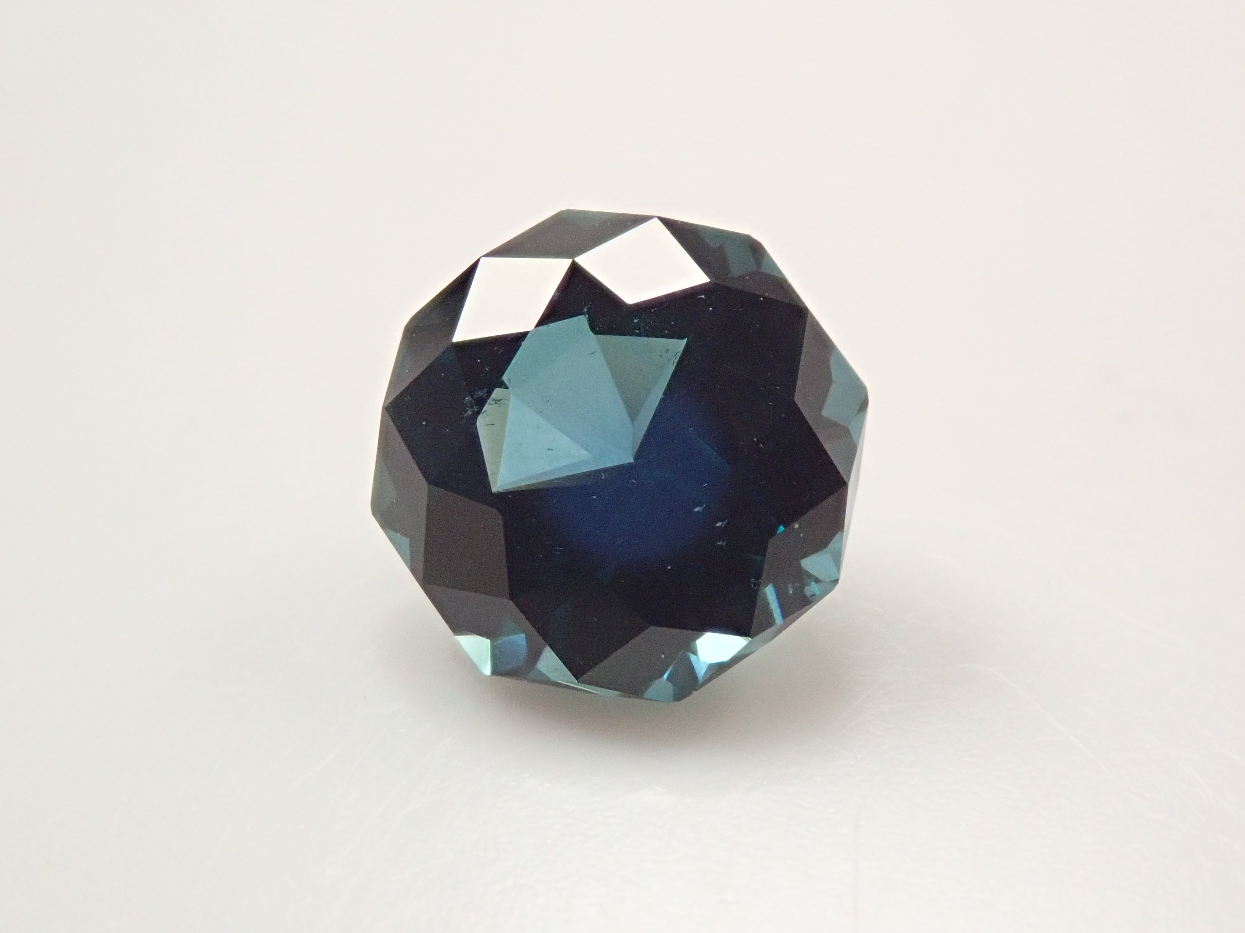 [12561447] Synthetic spinel 1.793ct loose stone