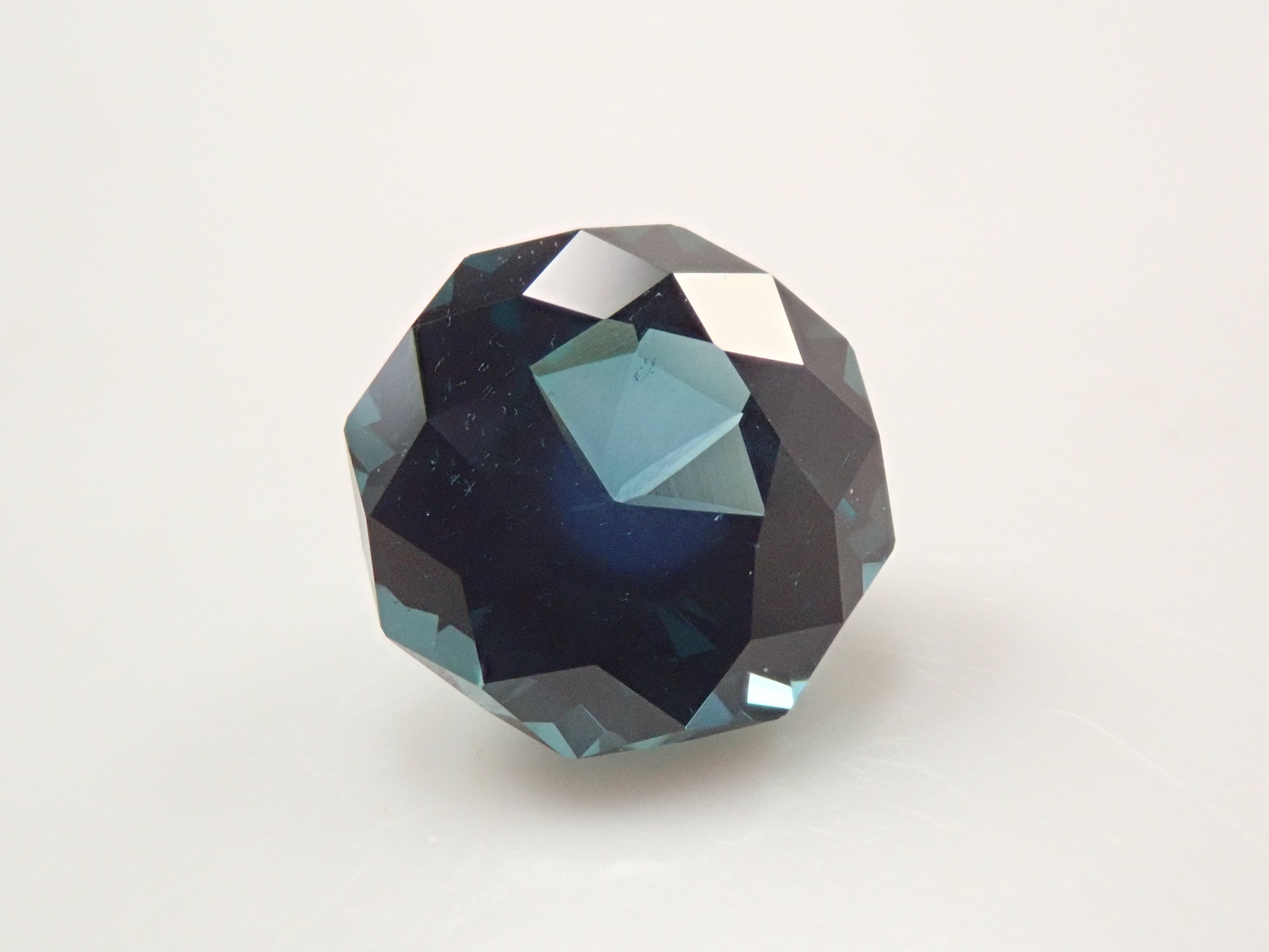 [12561447] Synthetic spinel 1.793ct loose stone
