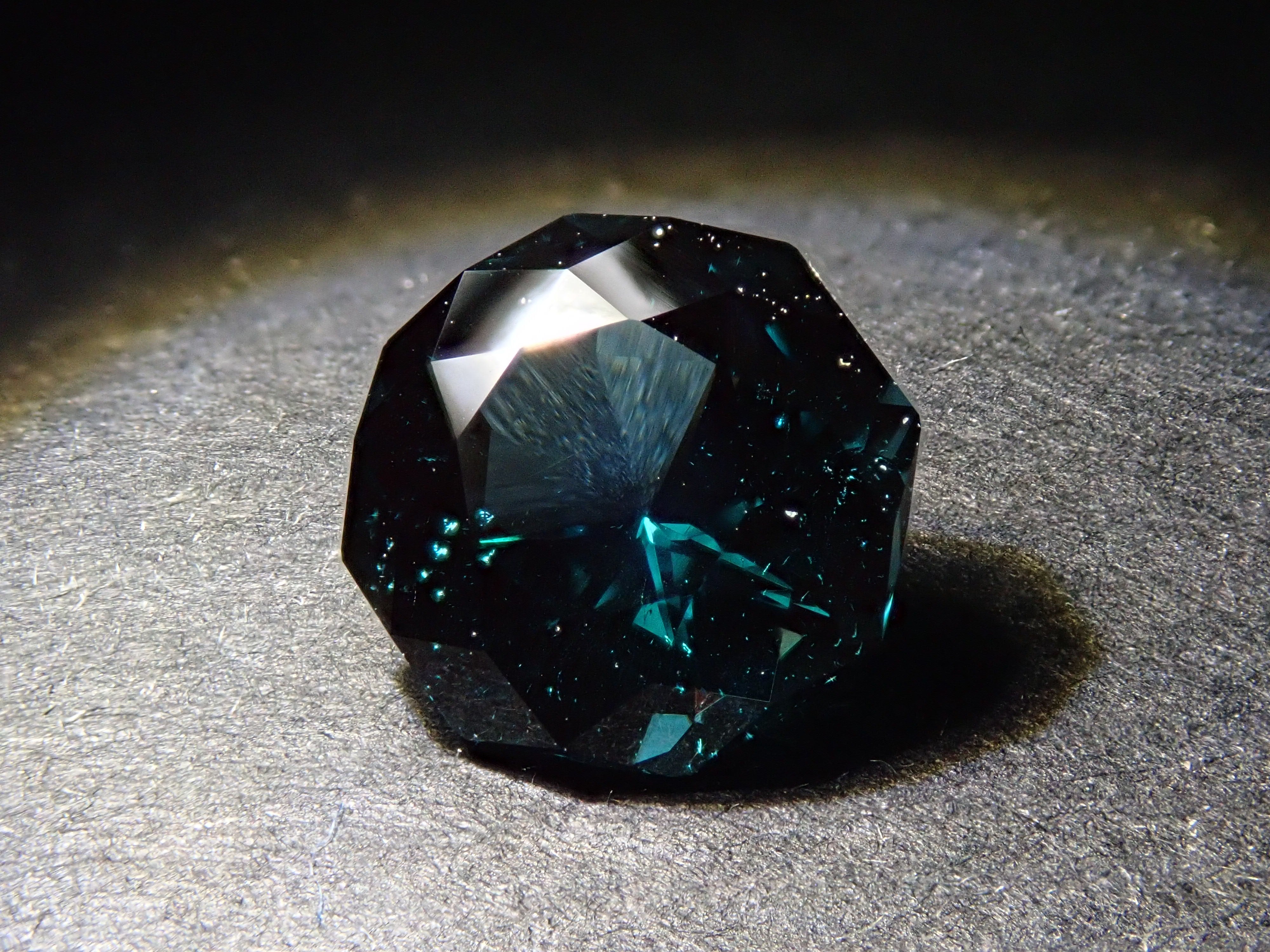 [12561447] Synthetic spinel 1.793ct loose stone