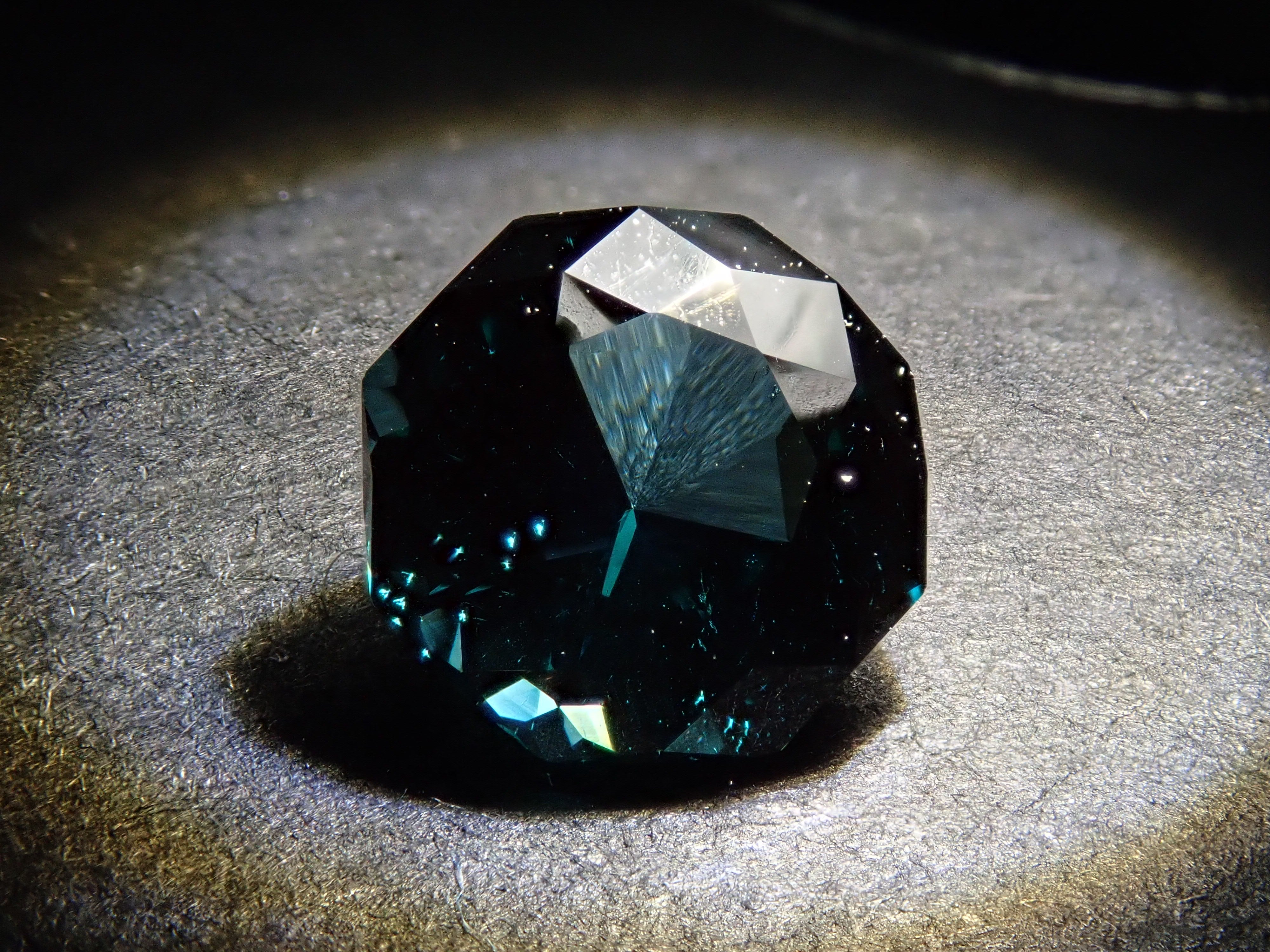 [12561447] Synthetic spinel 1.793ct loose stone