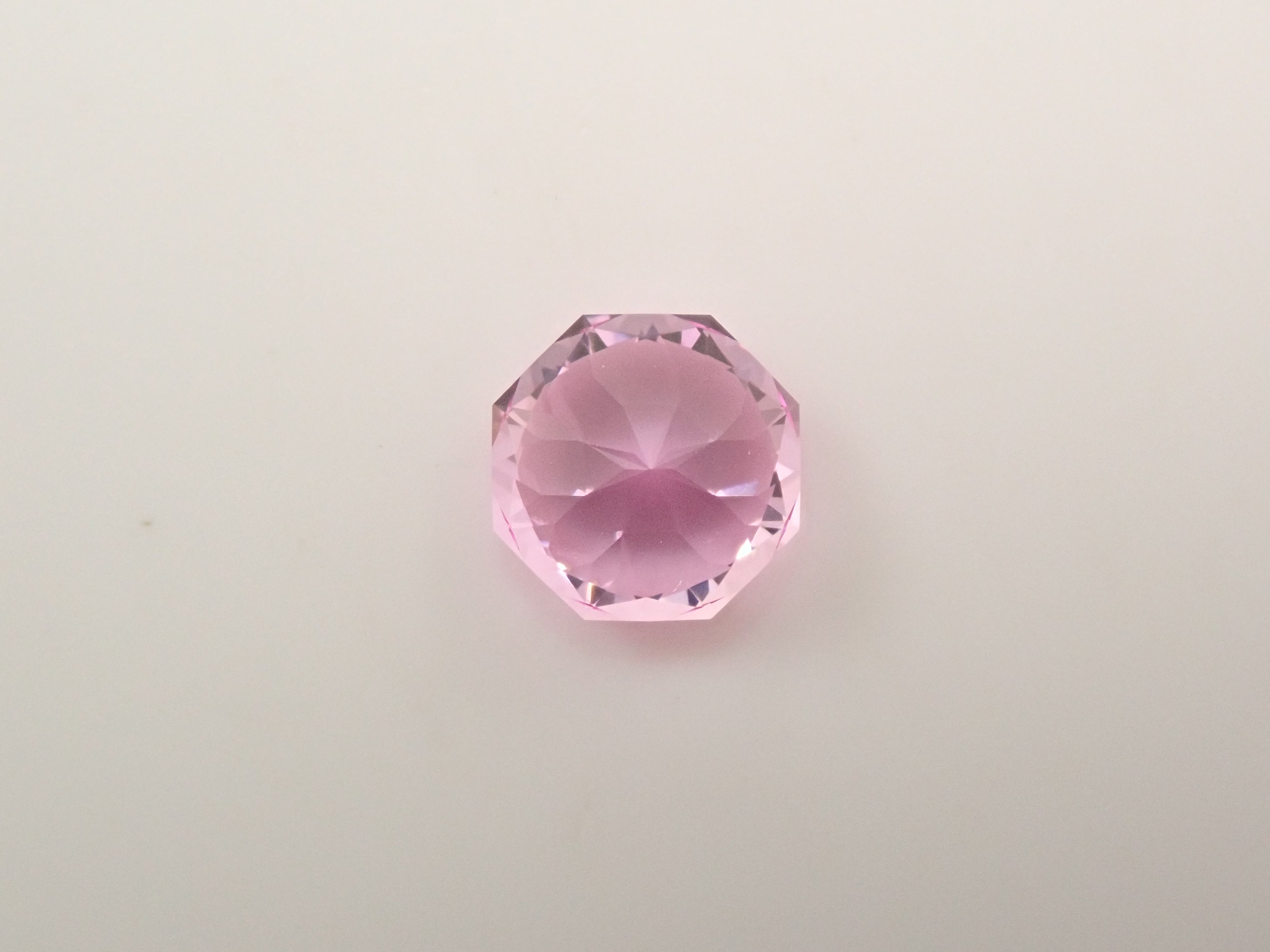 Synthetic sapphire 1.416ct loose stone (synthetic pink sapphire)