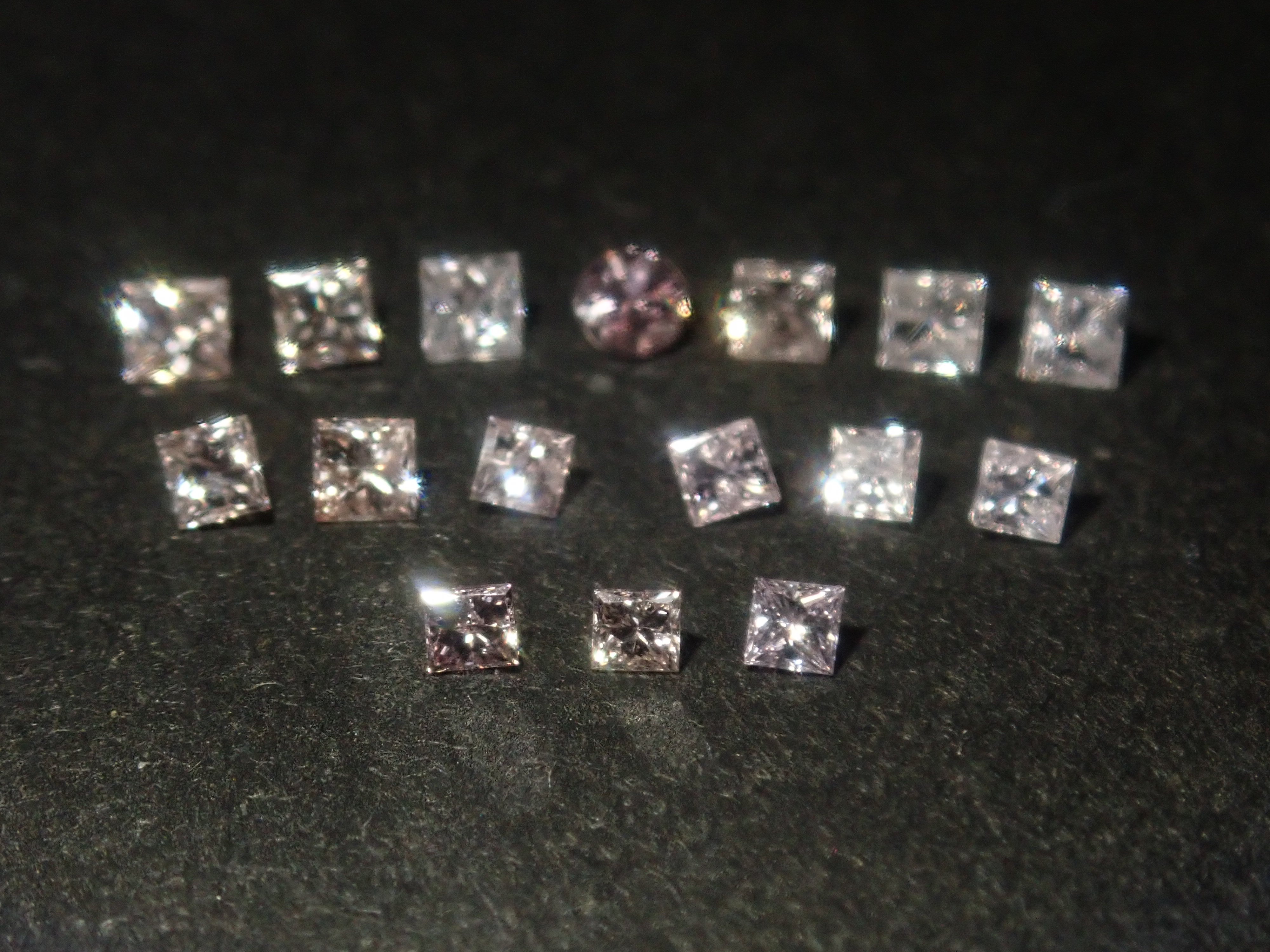 【1/18 22時販売】《限定16石》FANCY PURPLISH PINK/SI-1/含むピンクダイヤモンドガチャ《複数購入割引有》