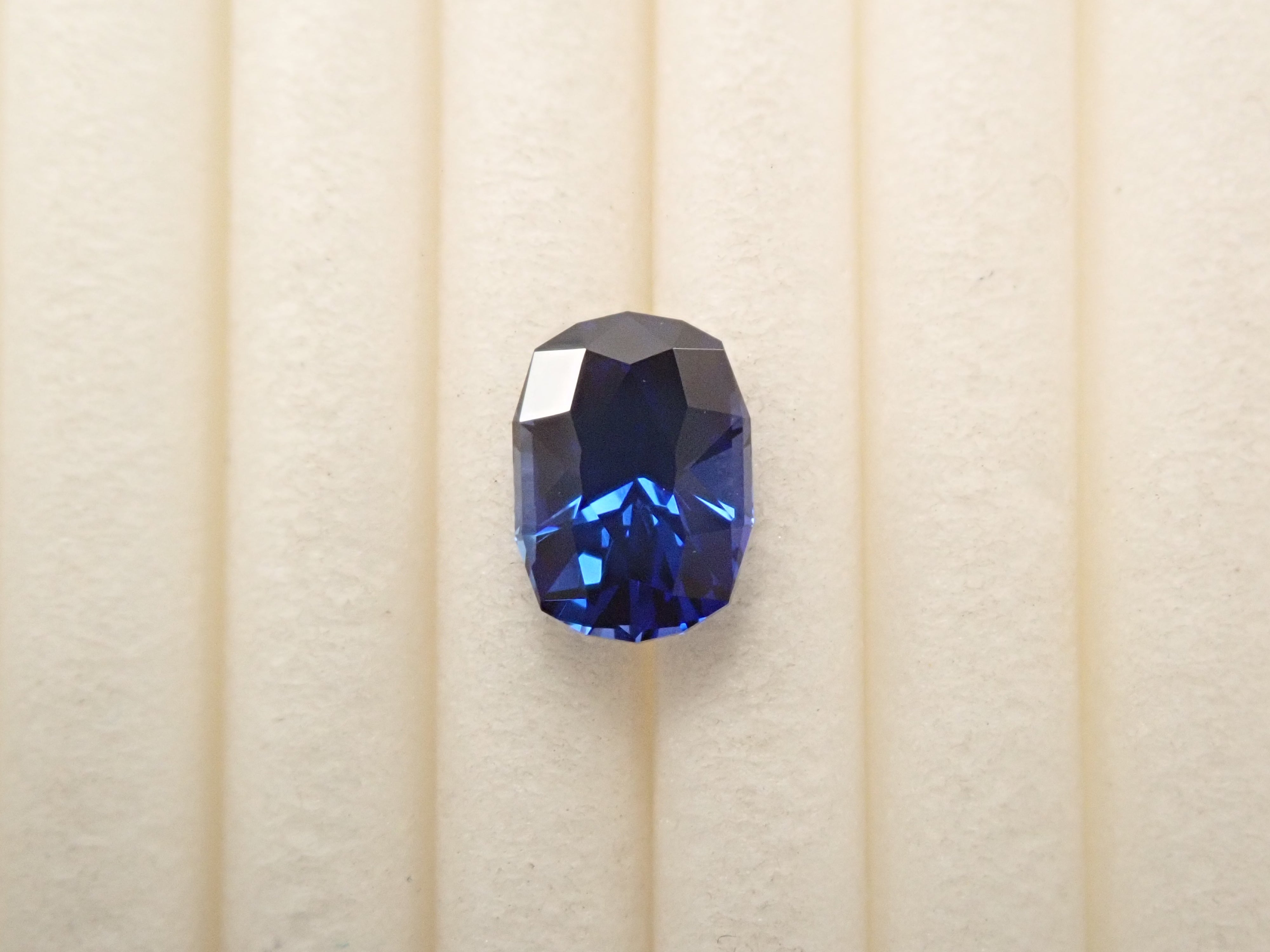 [12561450] Synthetic sapphire 0.879ct loose stone