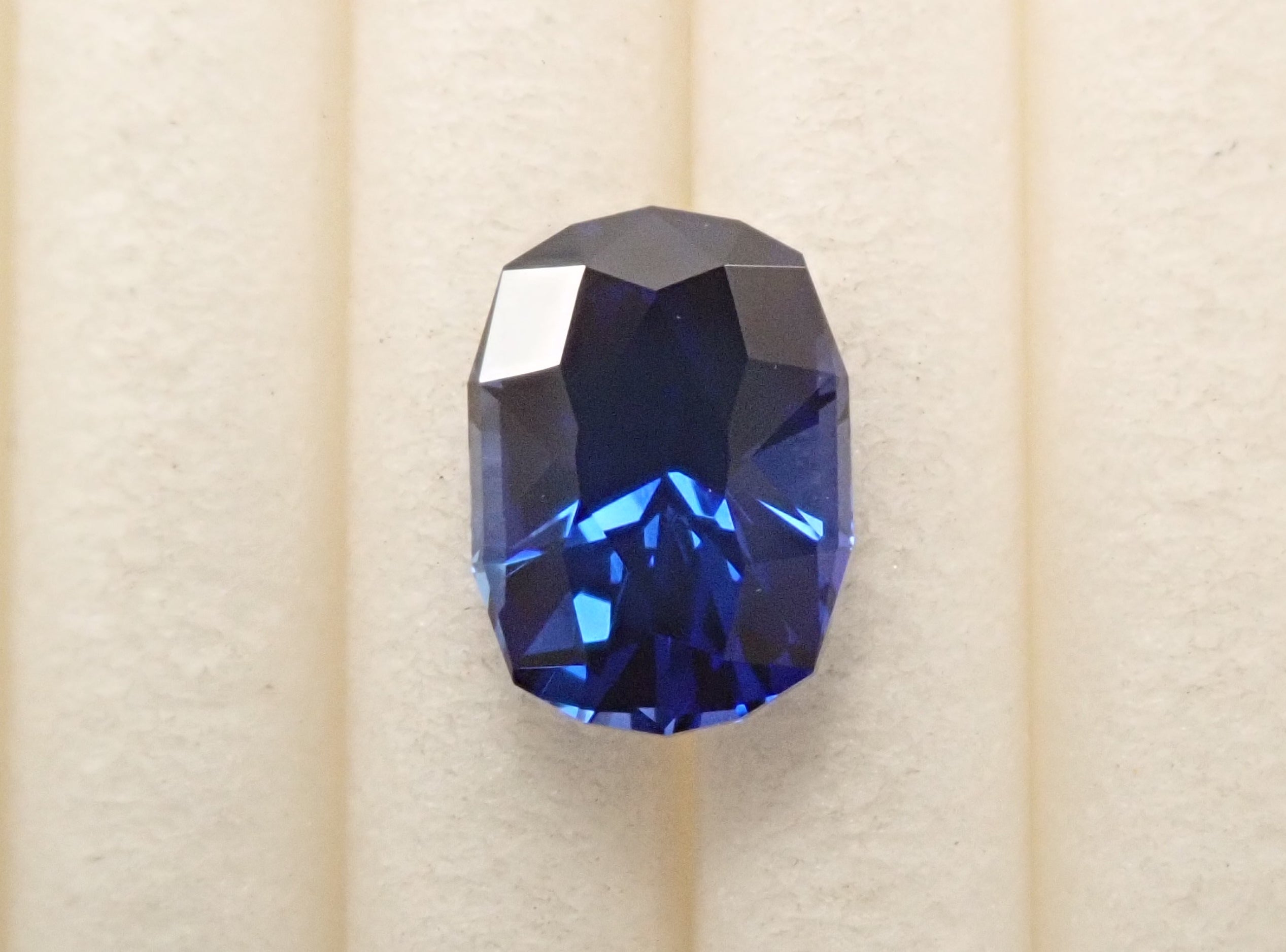 [12561450] Synthetic sapphire 0.879ct loose stone