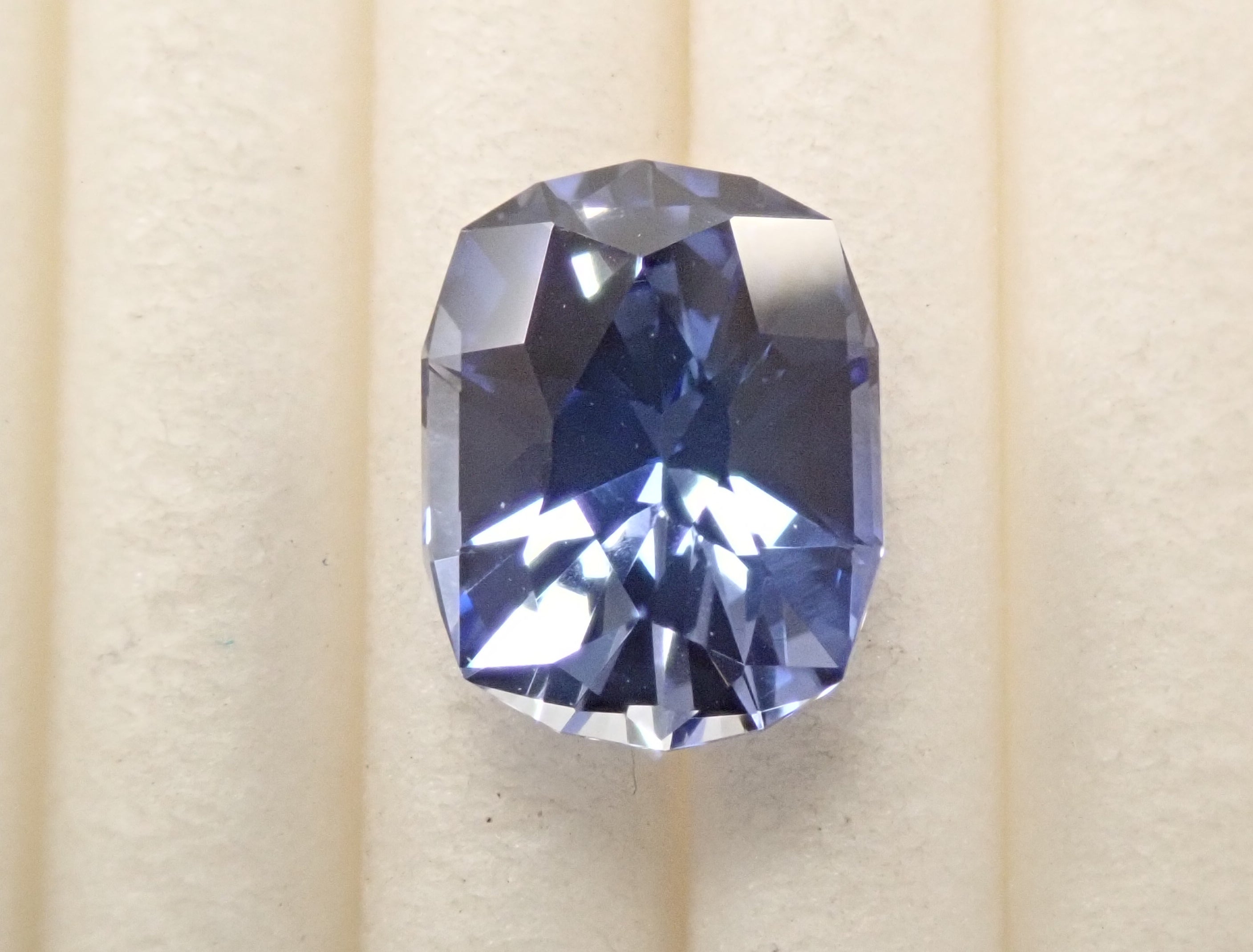 ブルーサファイア ルース 合成サファイア 1.547ctルース（合成ブルーサファイア）