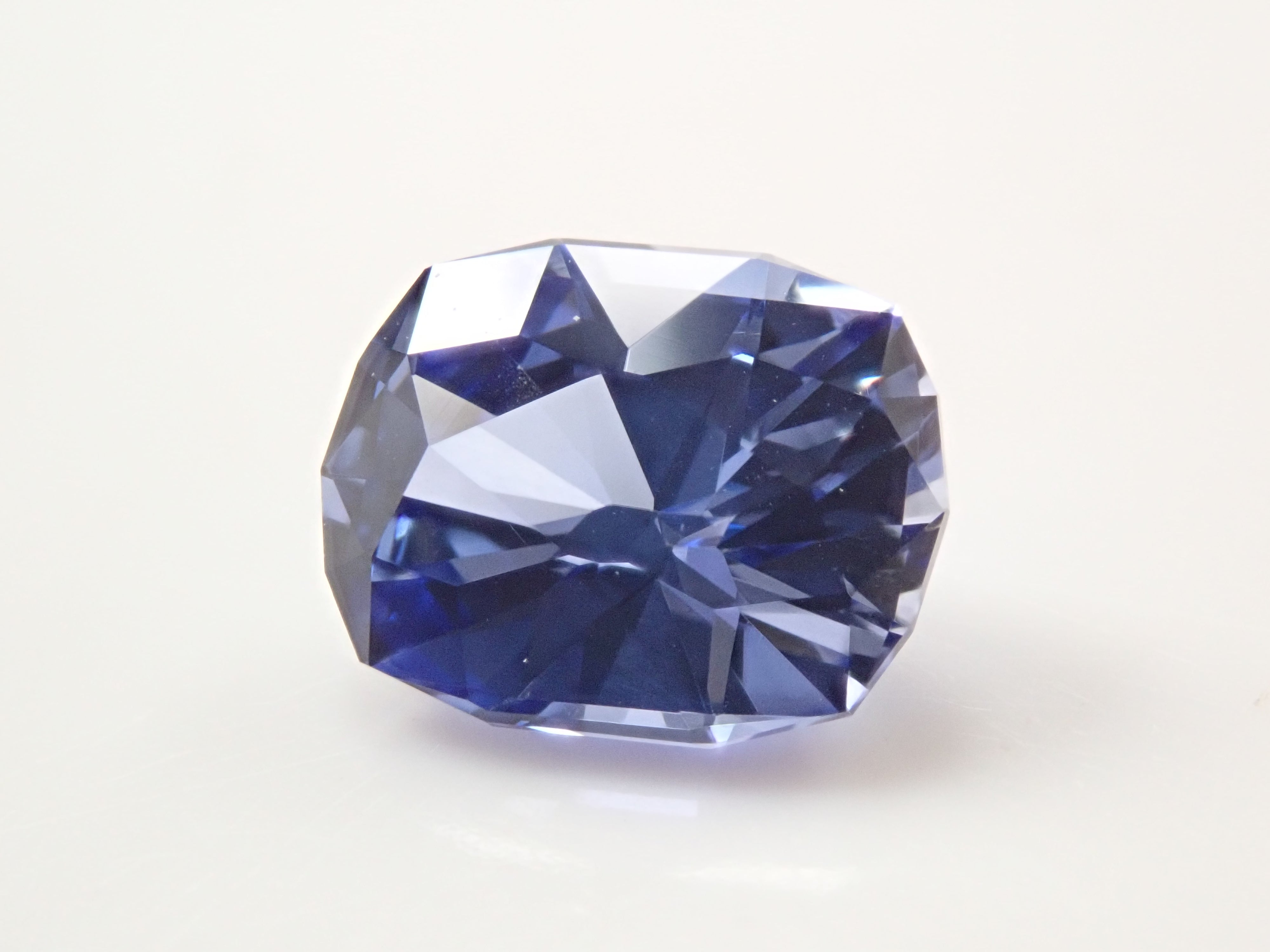 [12561451] 合成藍寶石 1.547克拉裸石