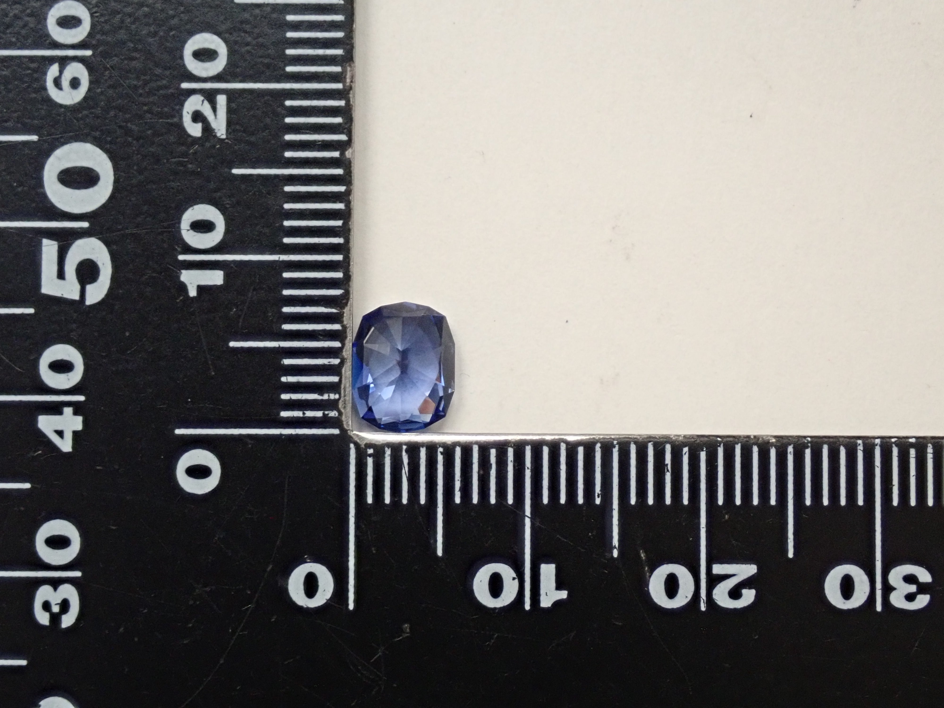 [12561451] 合成藍寶石 1.547克拉裸石