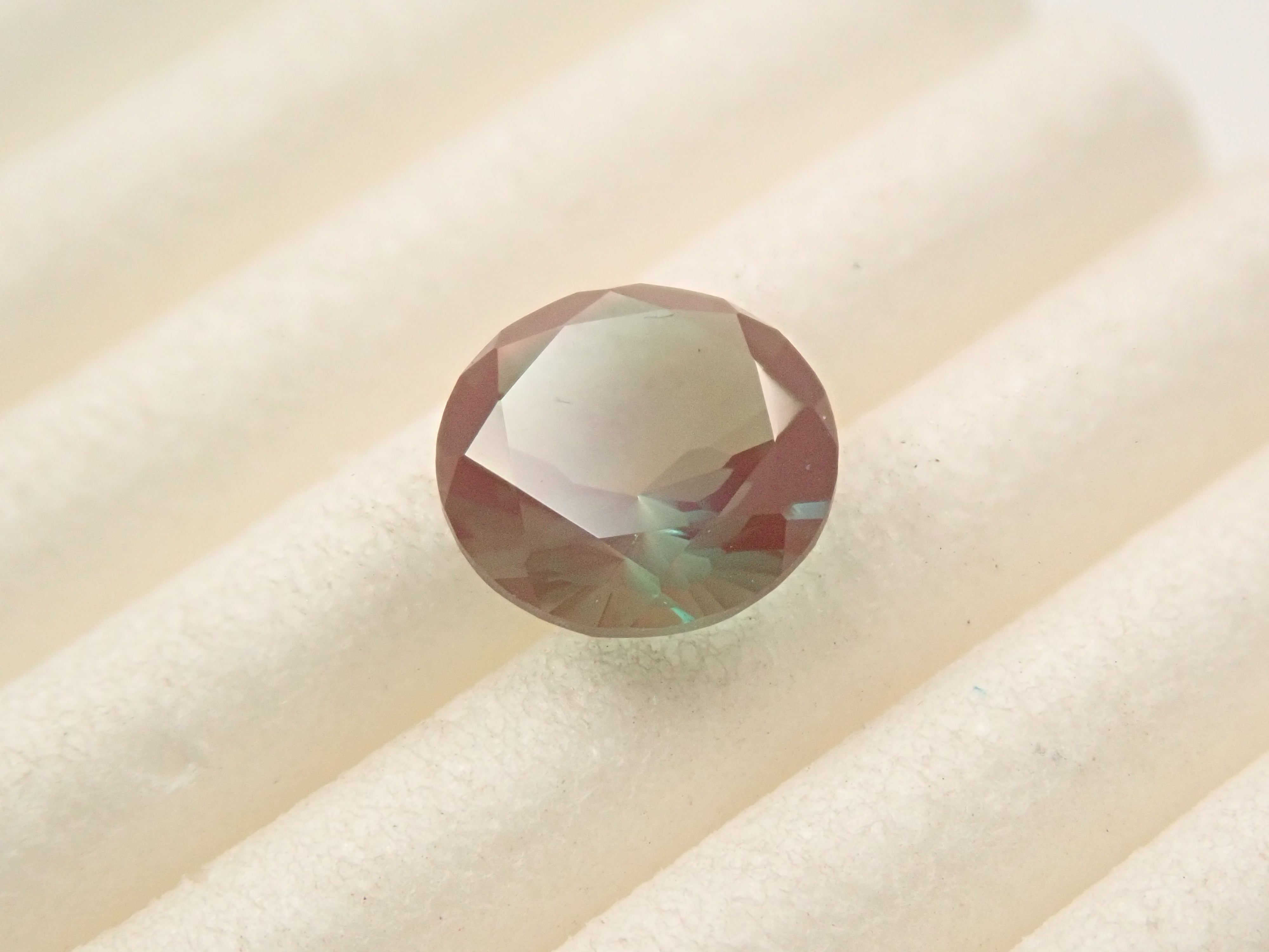 【1/5 22時販売】【さくらインカット】モンゴル産カラーチェンジアンデシン 6.0mm/0.655ctルース