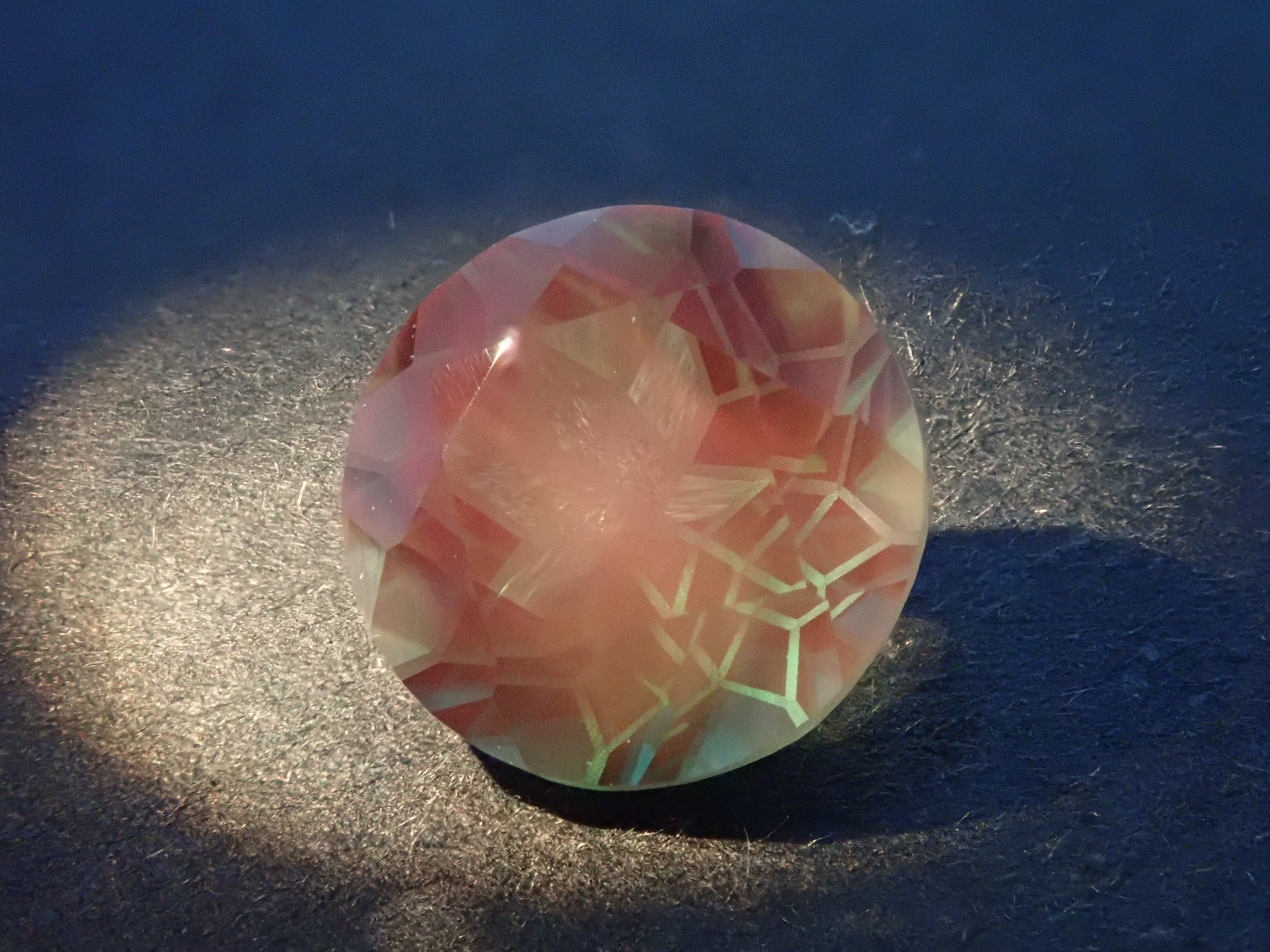 【1/19 22時販売】【ダンデライオンカット】チベット産カラーチェンジアンデシン 8.0mm/1.883ctルース