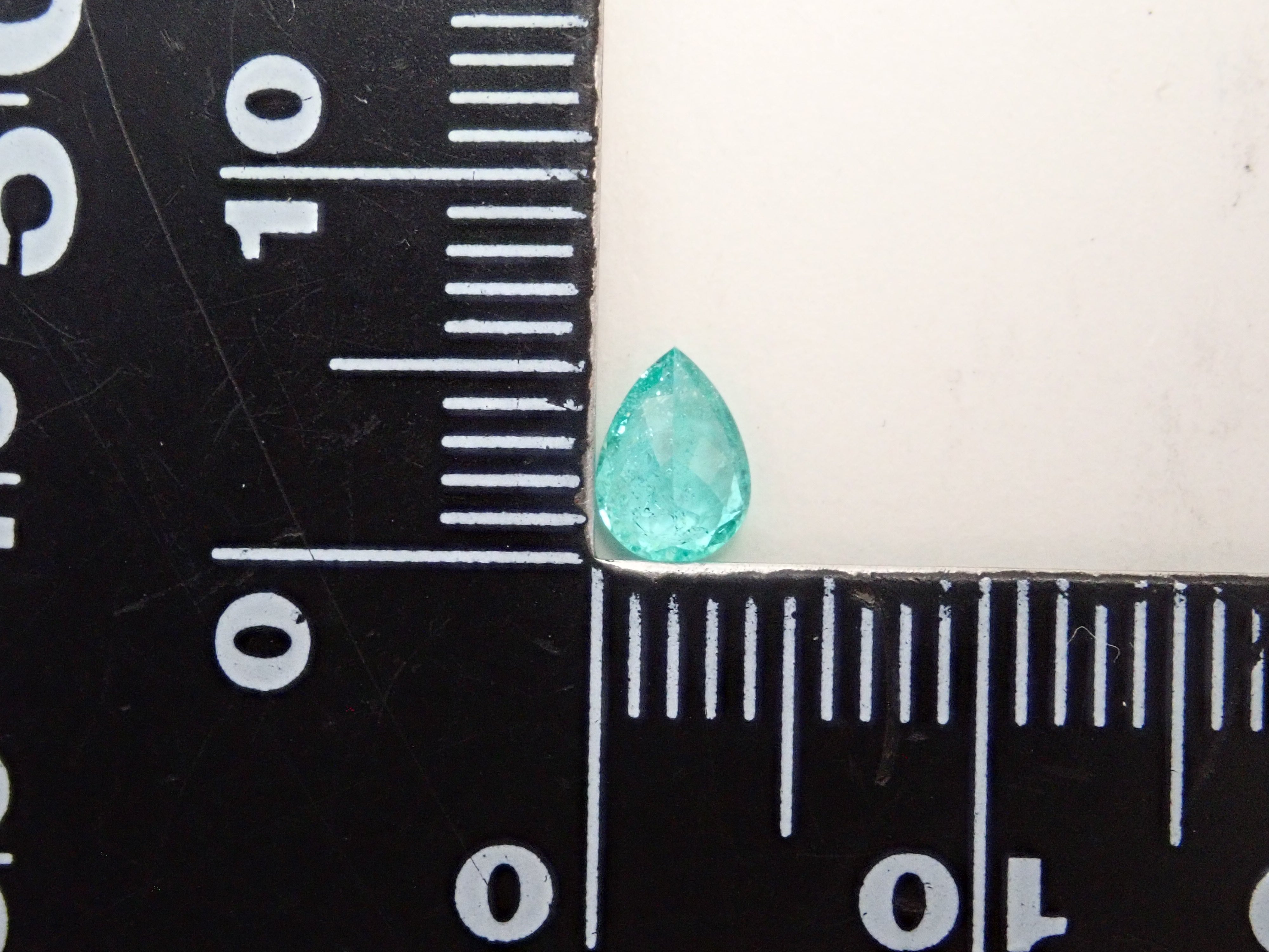 【1/9 22時販売】ブラジル産パライバトルマリン 0.361ctルース（CuO:1.0%,MnO:3.6%）