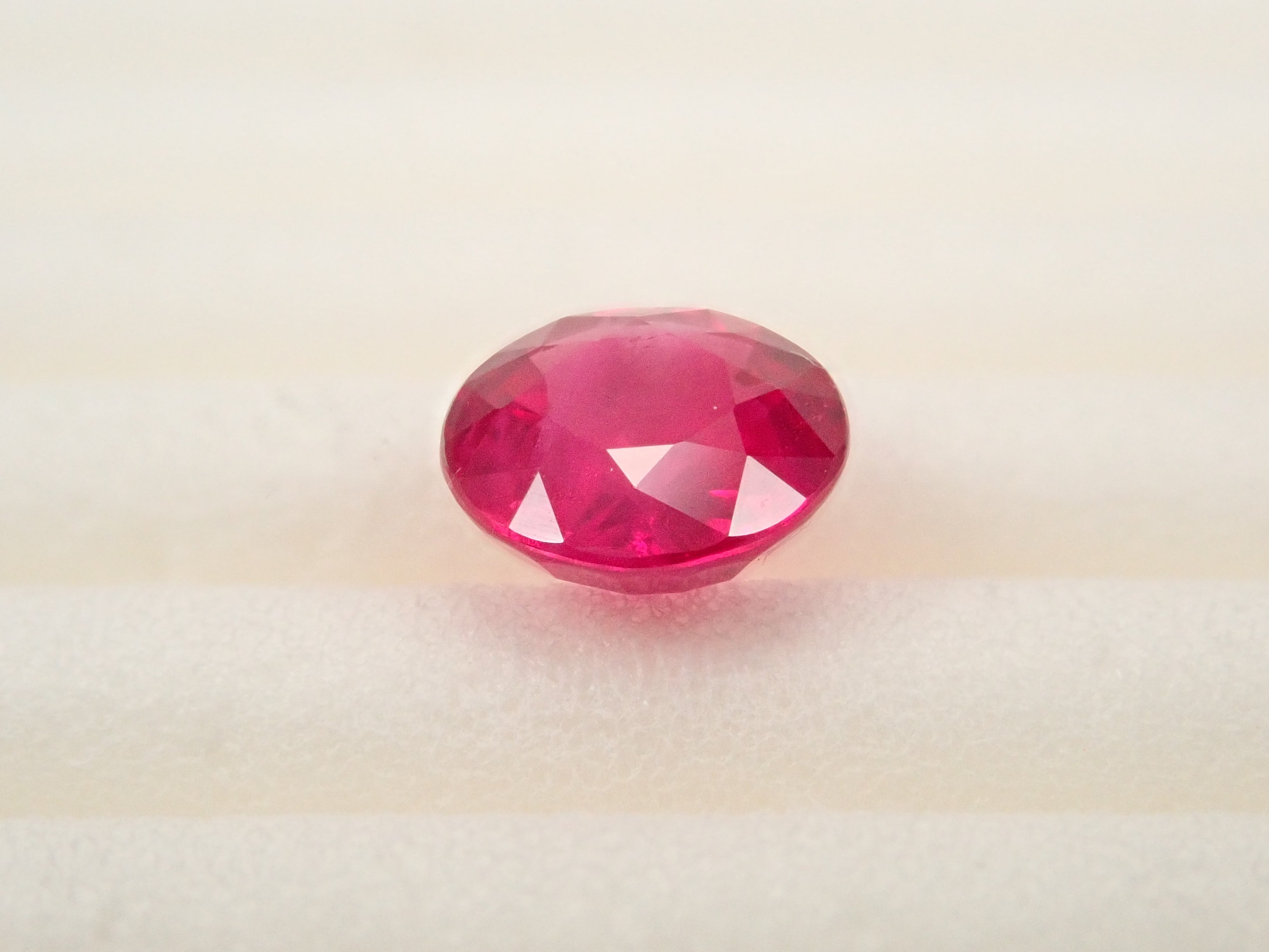 【12/31 22時販売】ピジョンブラッドルビー 5.0mm/0.580ctルース AIGS