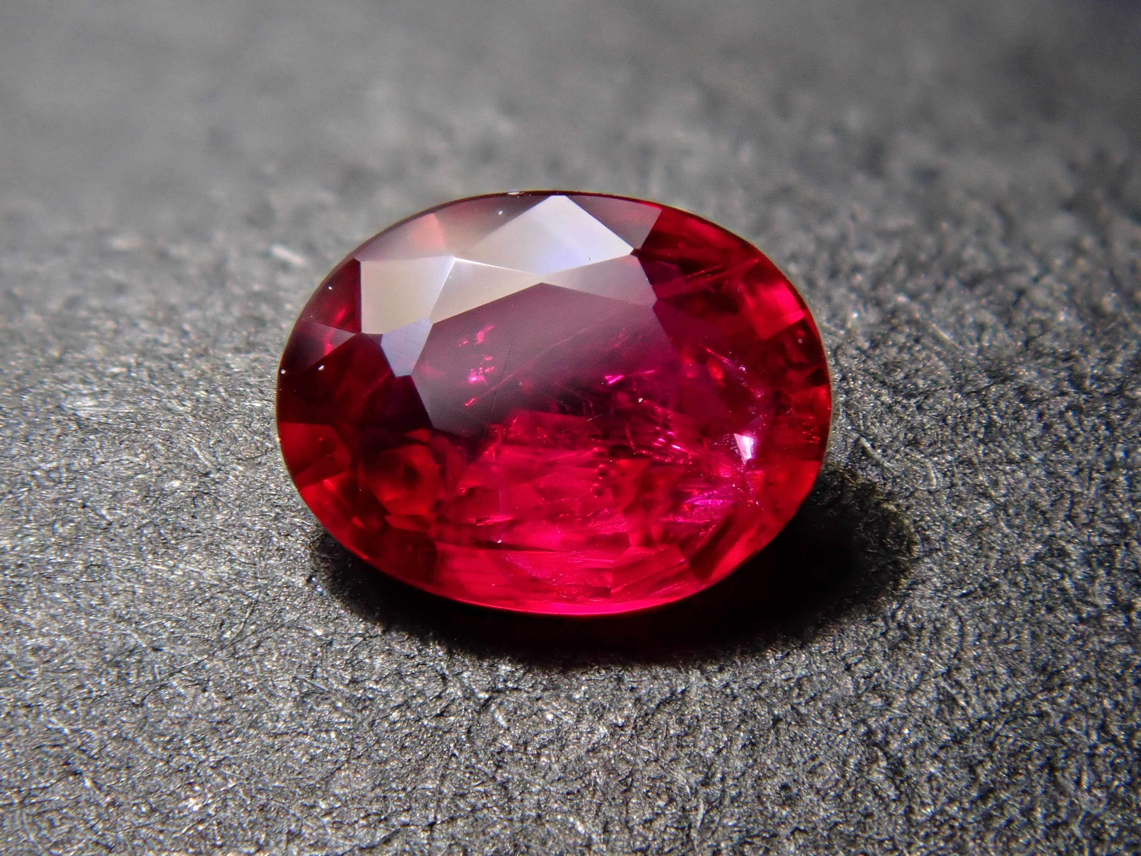 【12/31 22時販売】ピジョンブラッドルビー 0.170ctルース AIGS