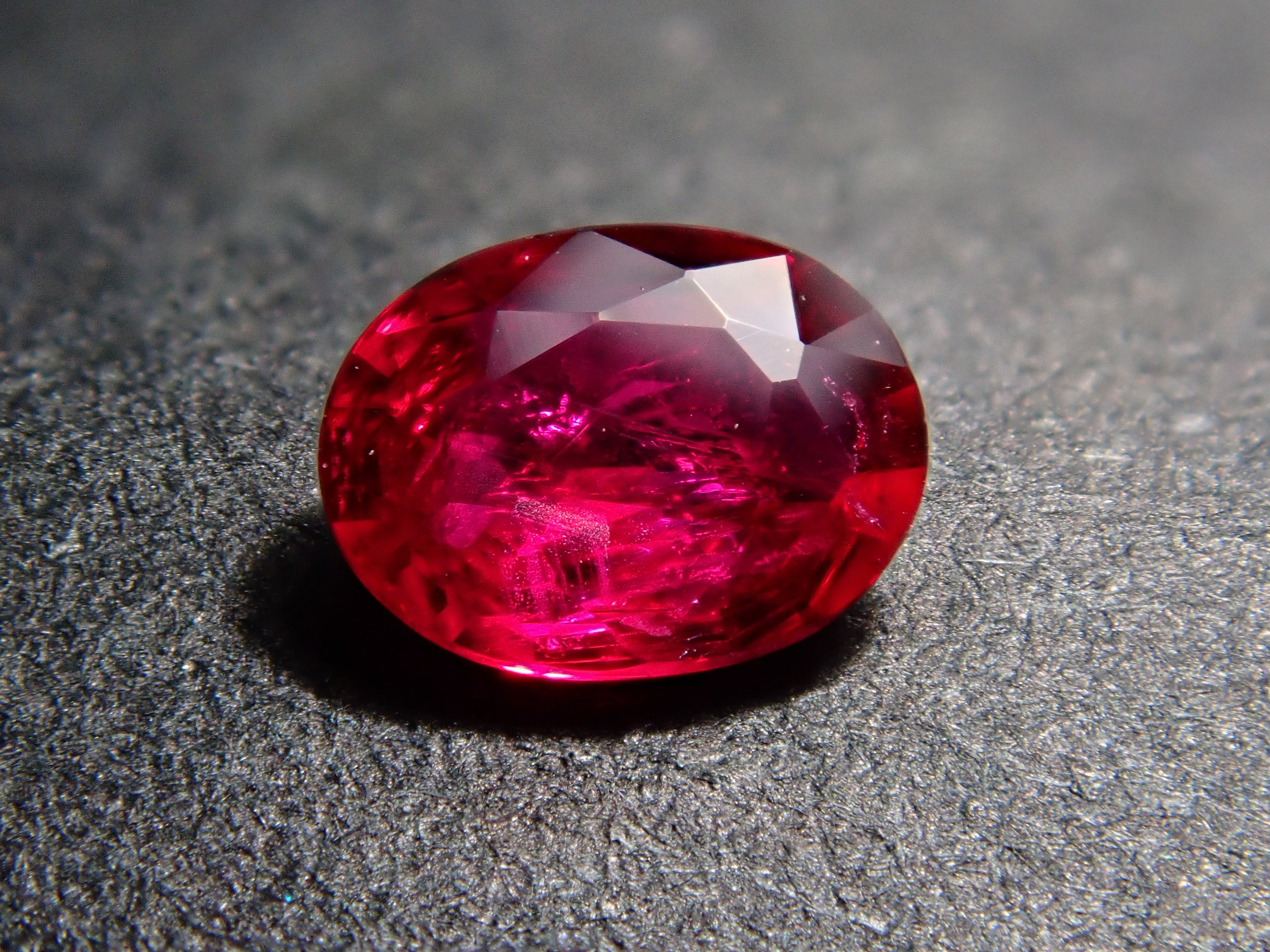 【12/31 22時販売】ピジョンブラッドルビー 0.170ctルース AIGS