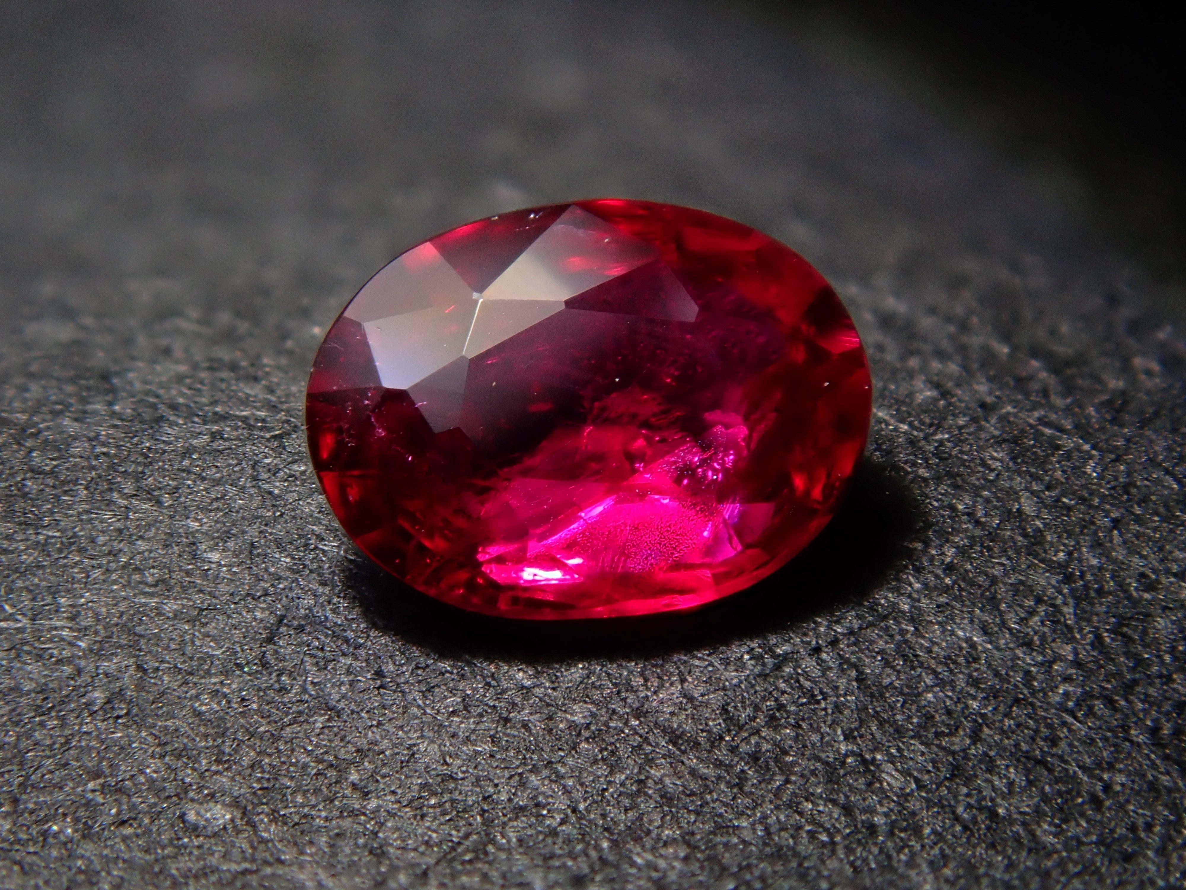 【12/31 22時販売】ピジョンブラッドルビー 0.170ctルース AIGS