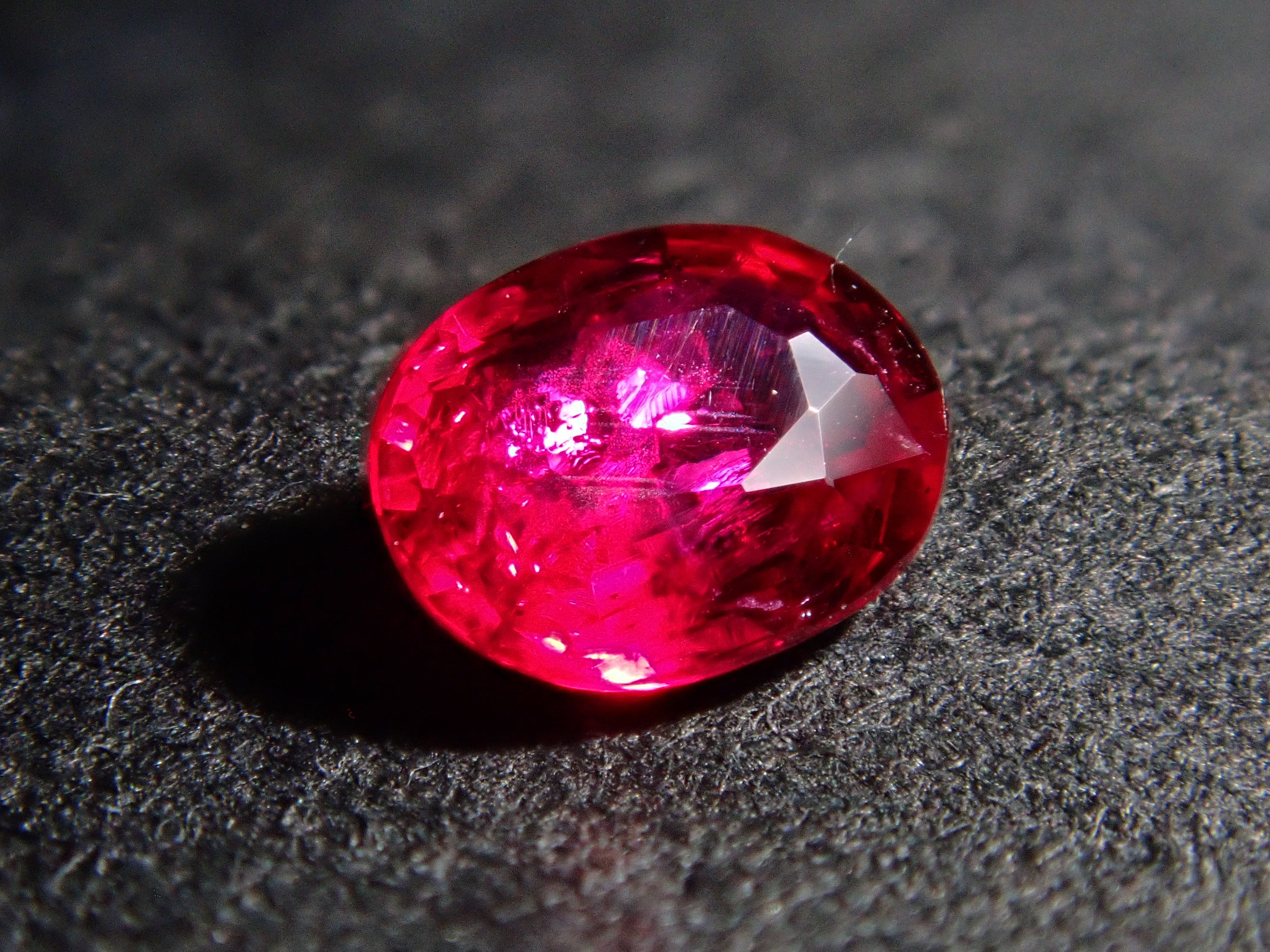 【12/31 22時販売】ピジョンブラッドルビー 0.170ctルース AIGS