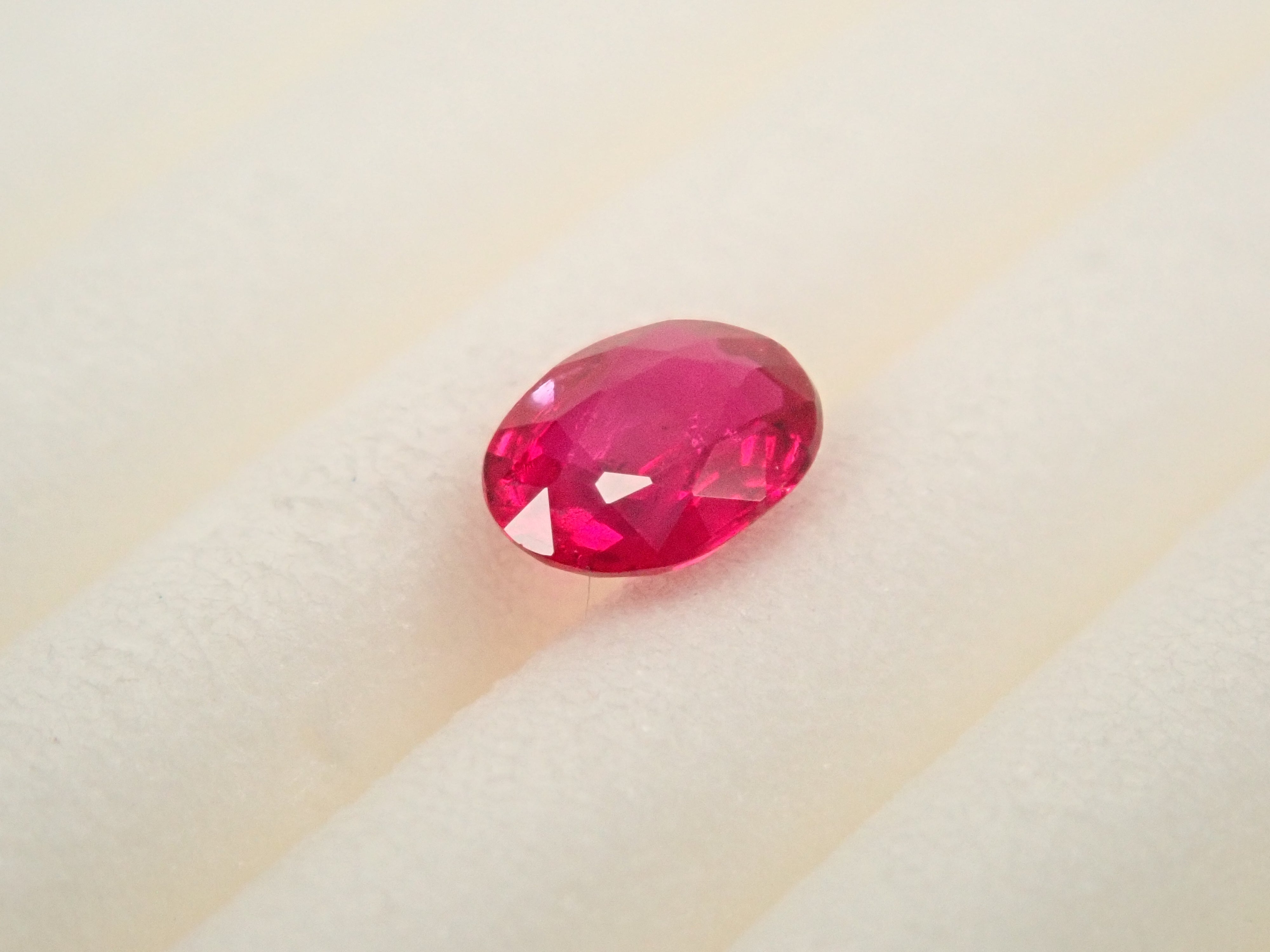 【12/31 22時販売】ピジョンブラッドルビー 0.170ctルース AIGS