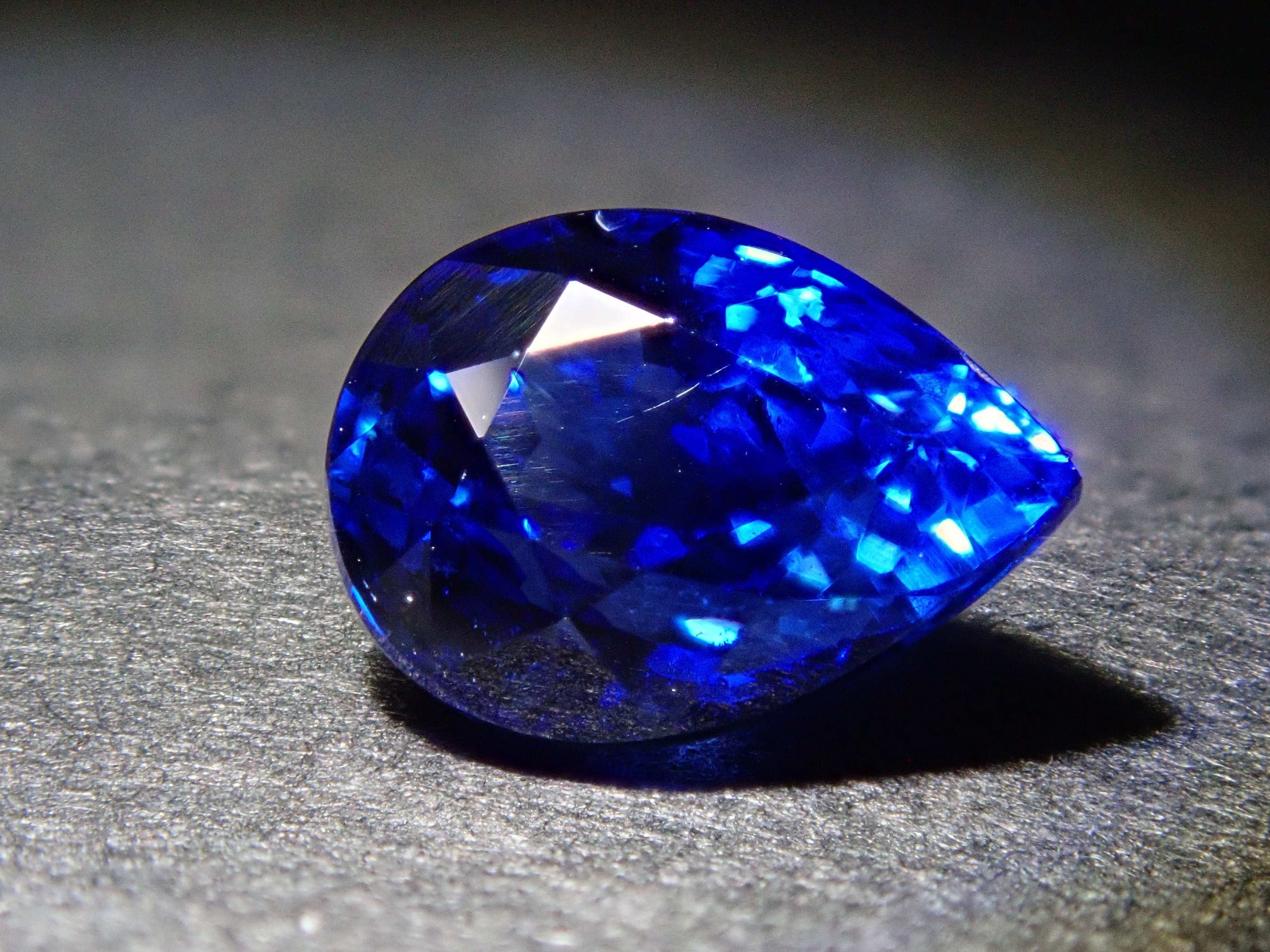 【1/1 22時販売】ロイヤルブルーサファイア 1.00ctルース AIGS