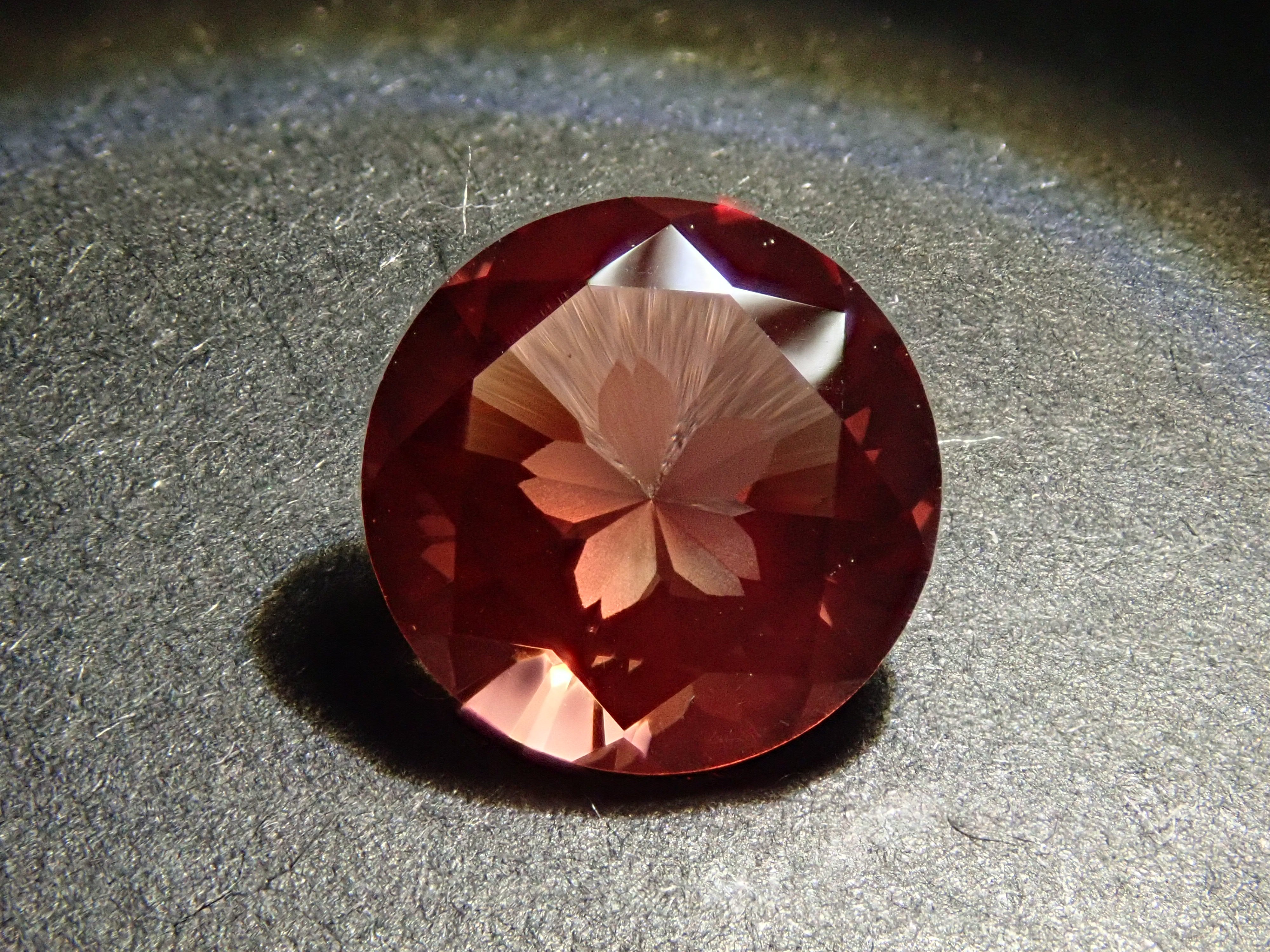 Sakura Cut] Mongolian Andesine 8.0mm/1.652ct Loose Stone