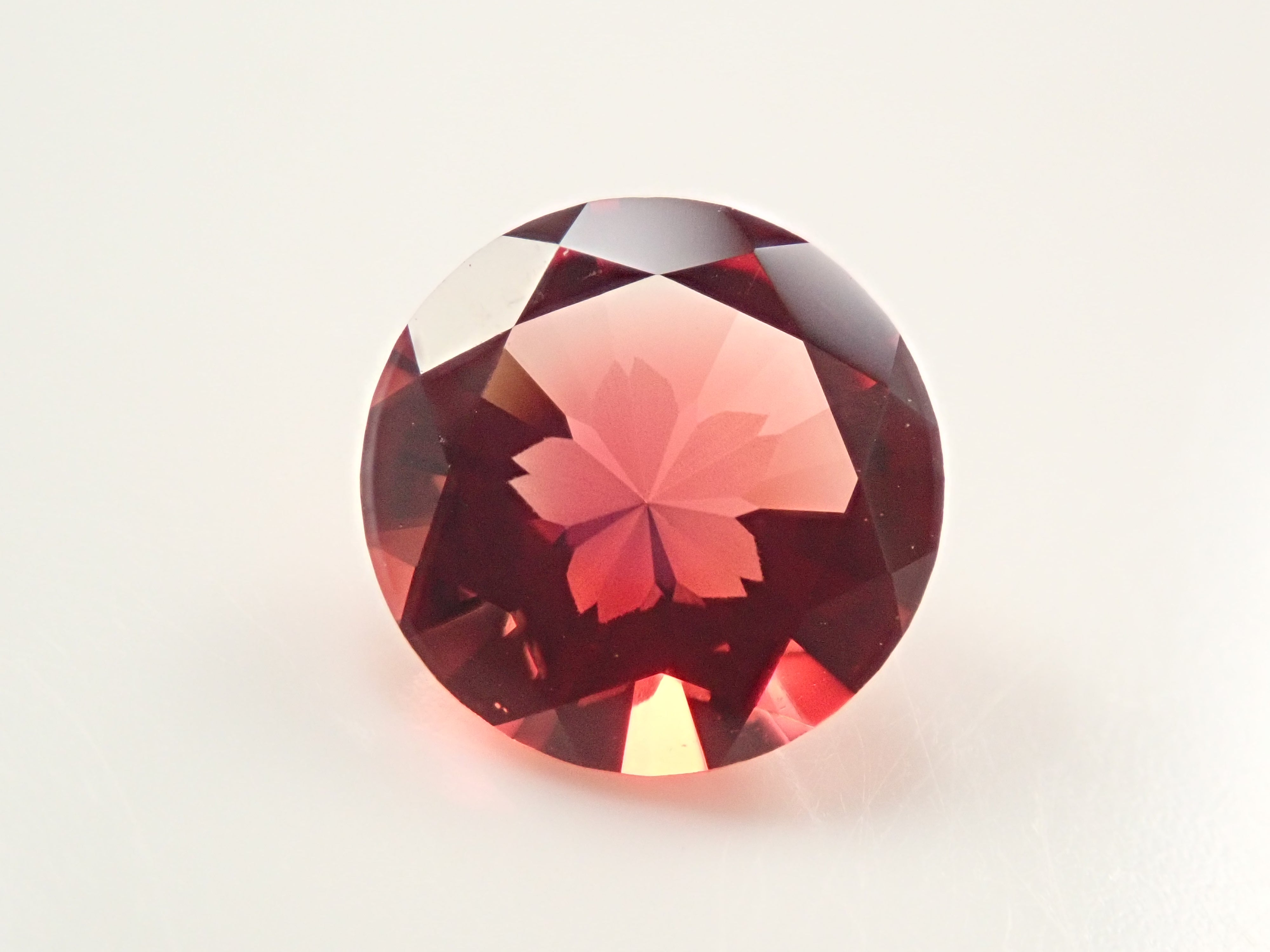 さくらインカット】チベット産アンデシン 8.0mm/1.366ctルース