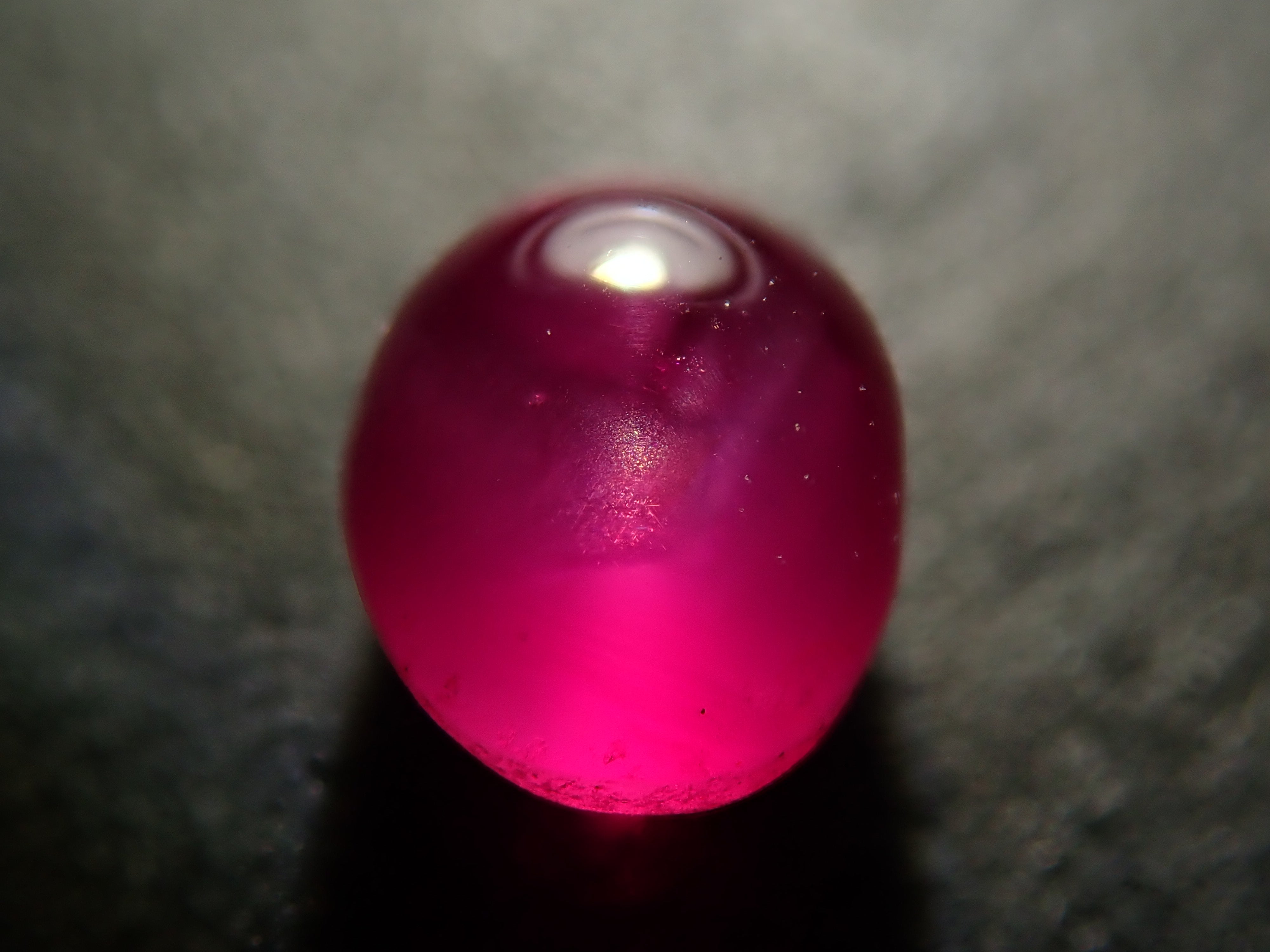 【1/4 22時販売】ミャンマー産非加熱スタールビー 0.617ctルース