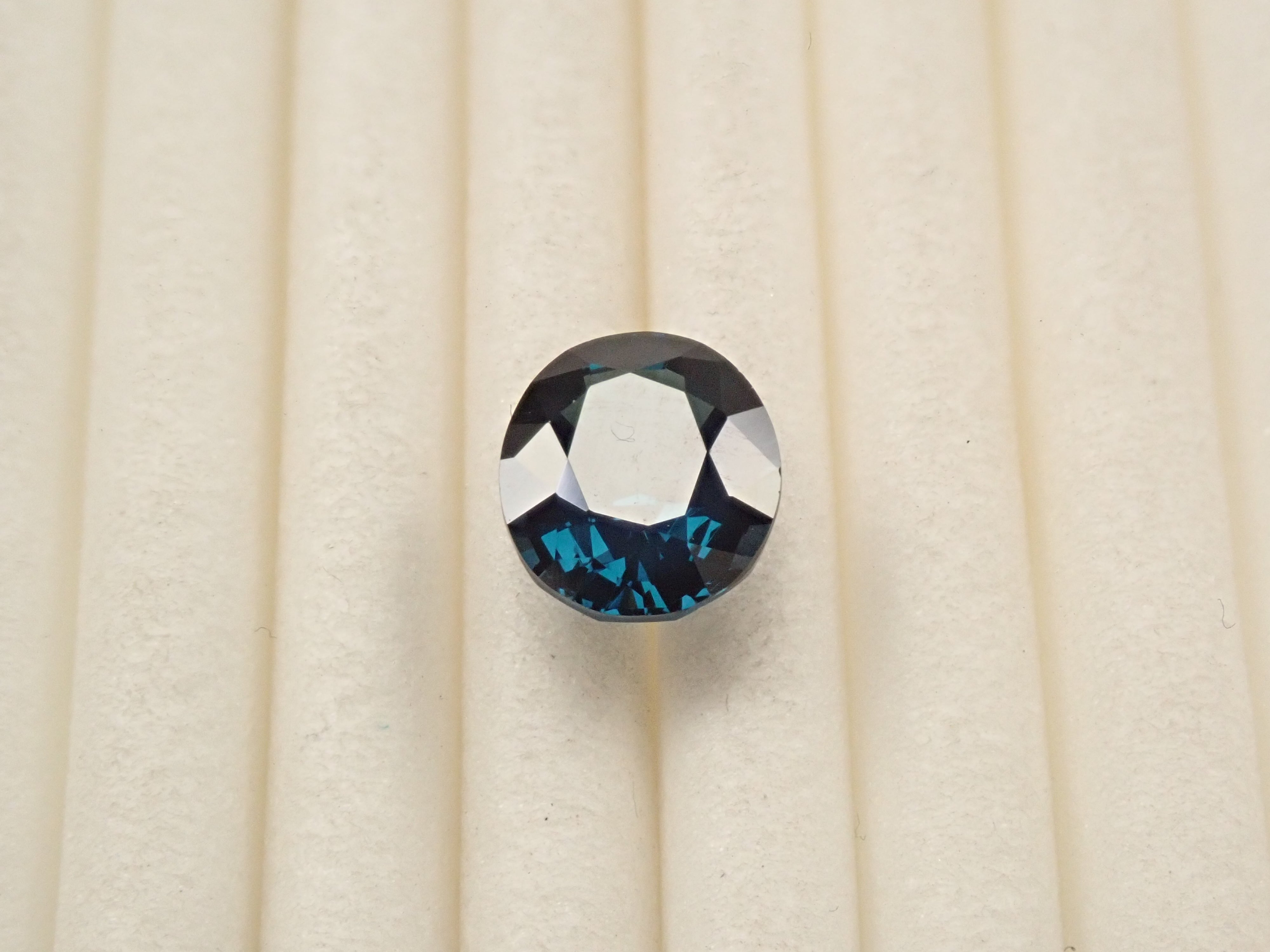 非加熱1.26 Ct 天然石 コバルト ブルースピネル ルース鑑別付スリランカ産 スリランカ産ブルースピネル 1.218ctルース 鑑別書