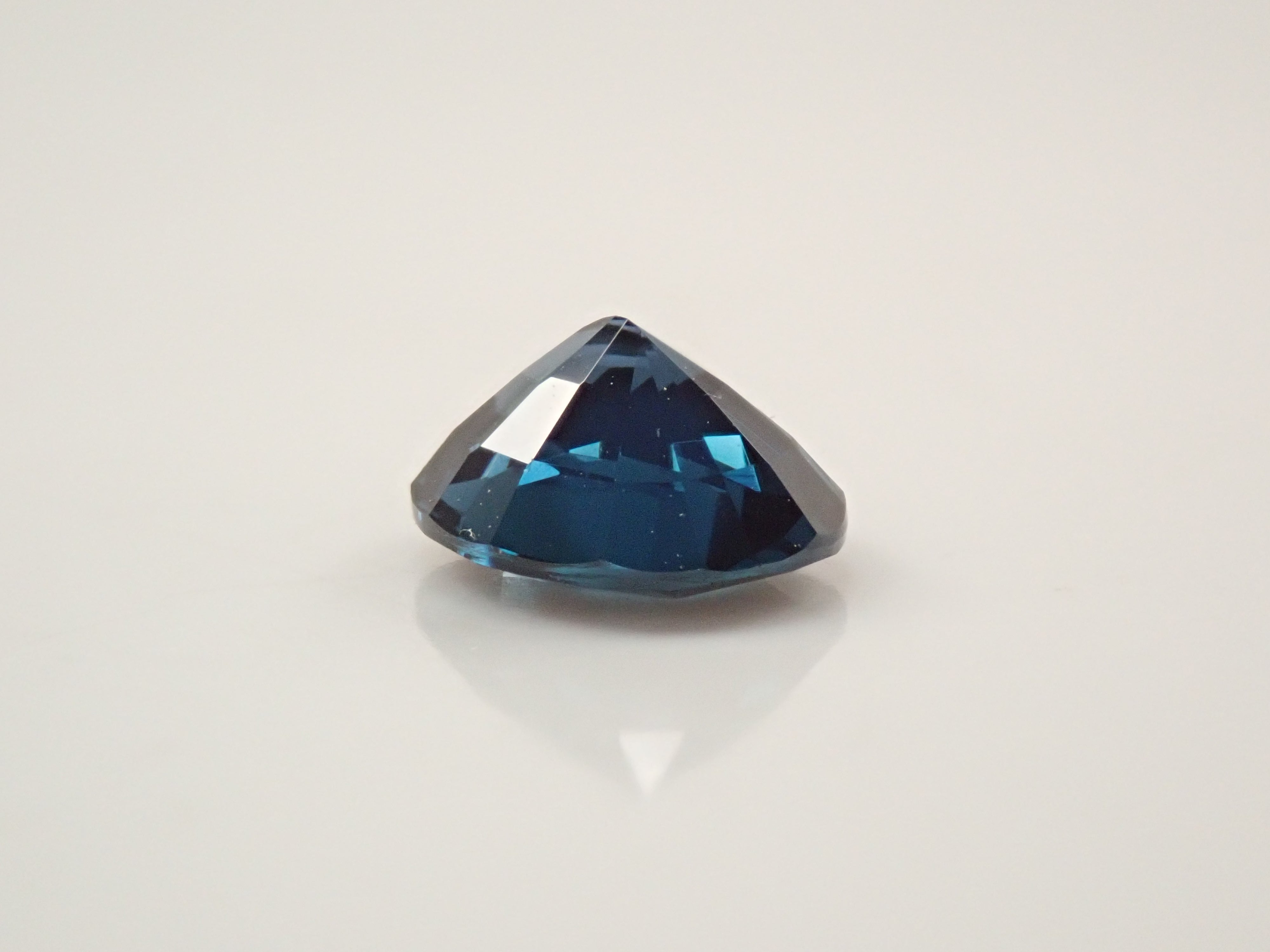 【1/6 22時販売】スリランカ産ブルースピネル 1.218ctルース 鑑別書