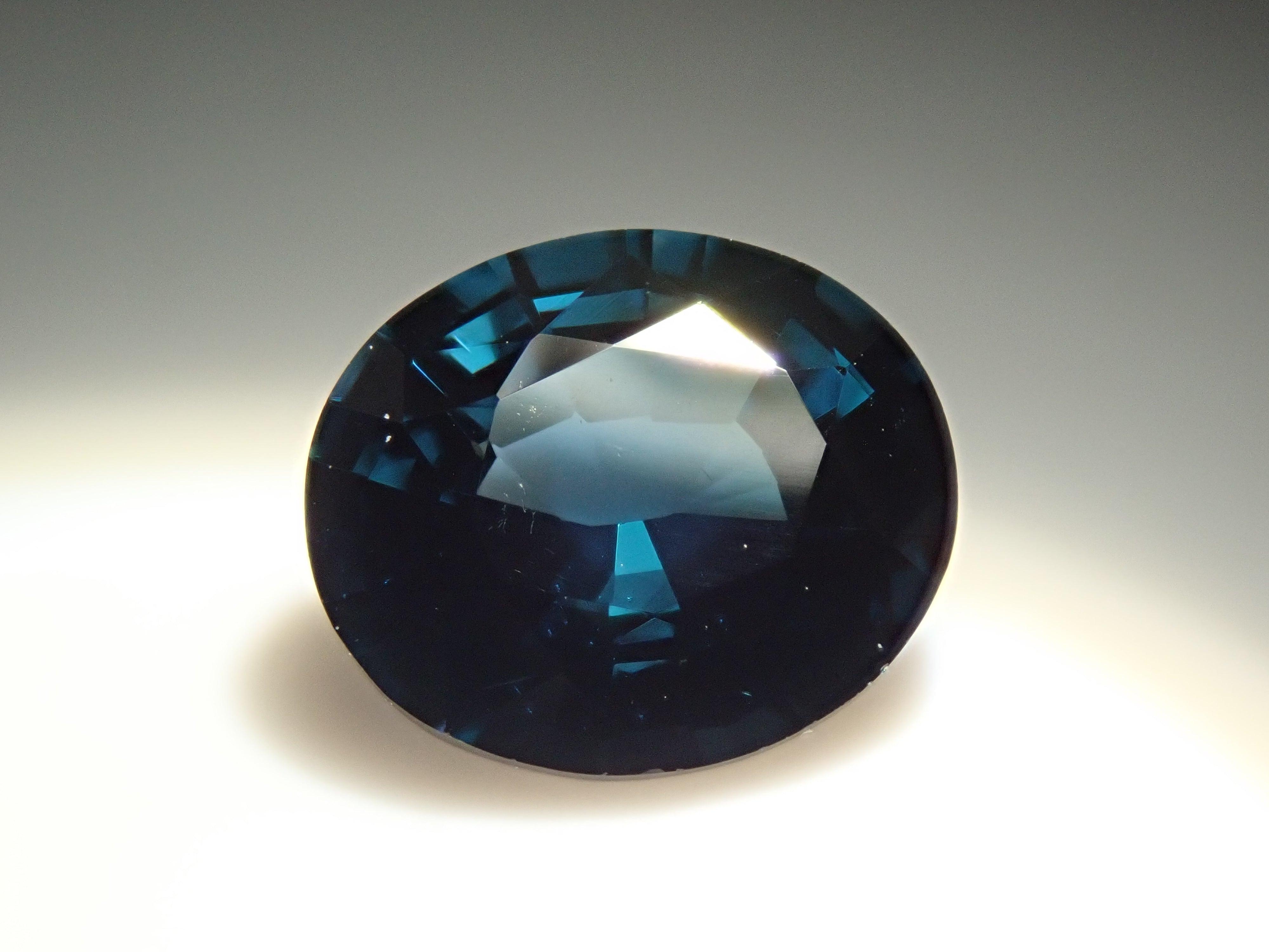 【1/6 22時販売】スリランカ産ブルースピネル 1.218ctルース 鑑別書