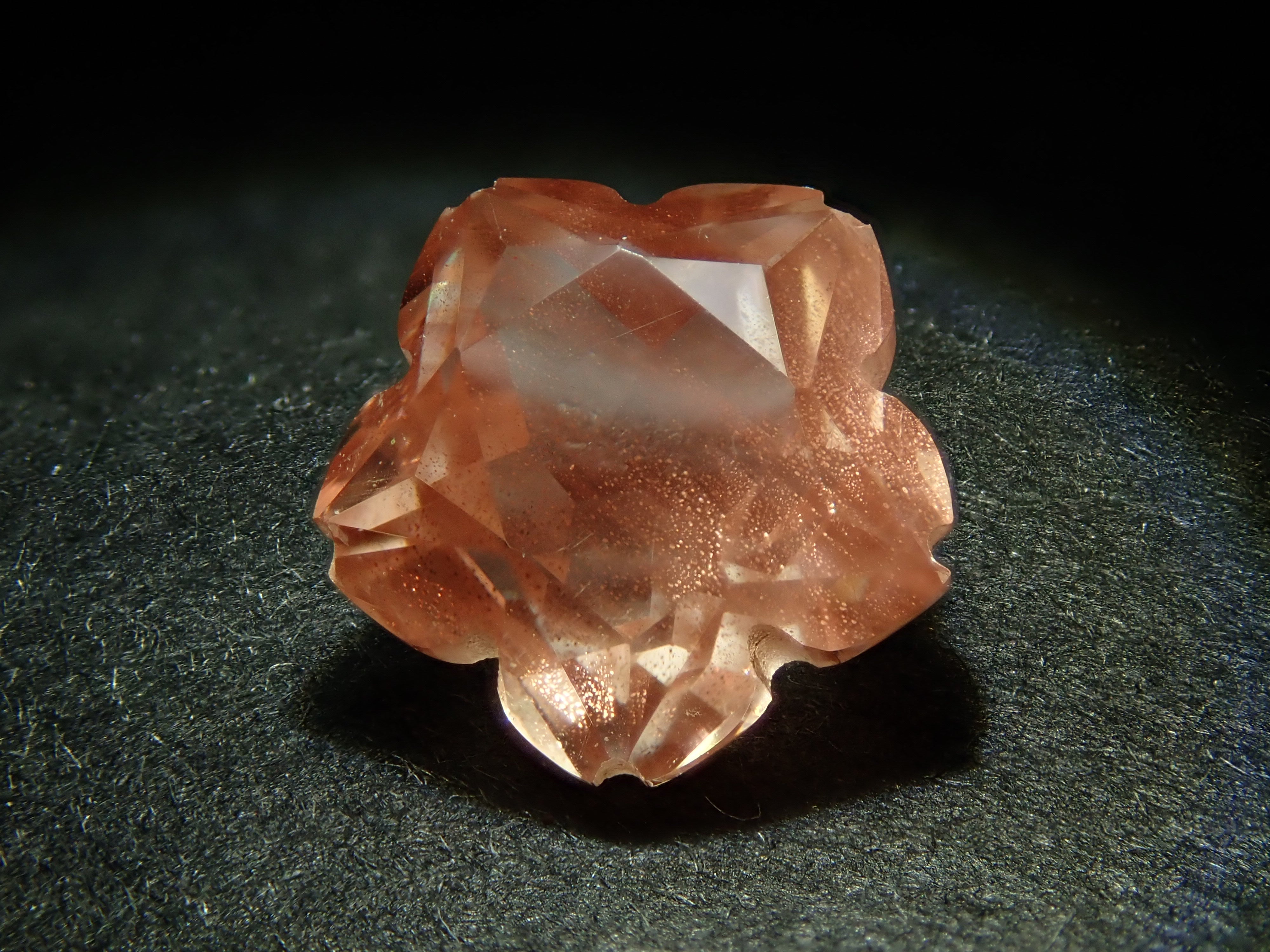 【2/8 22時販売】【さくらシェイプ】アメリカ産オレゴンサンストーン 1.224ctルース