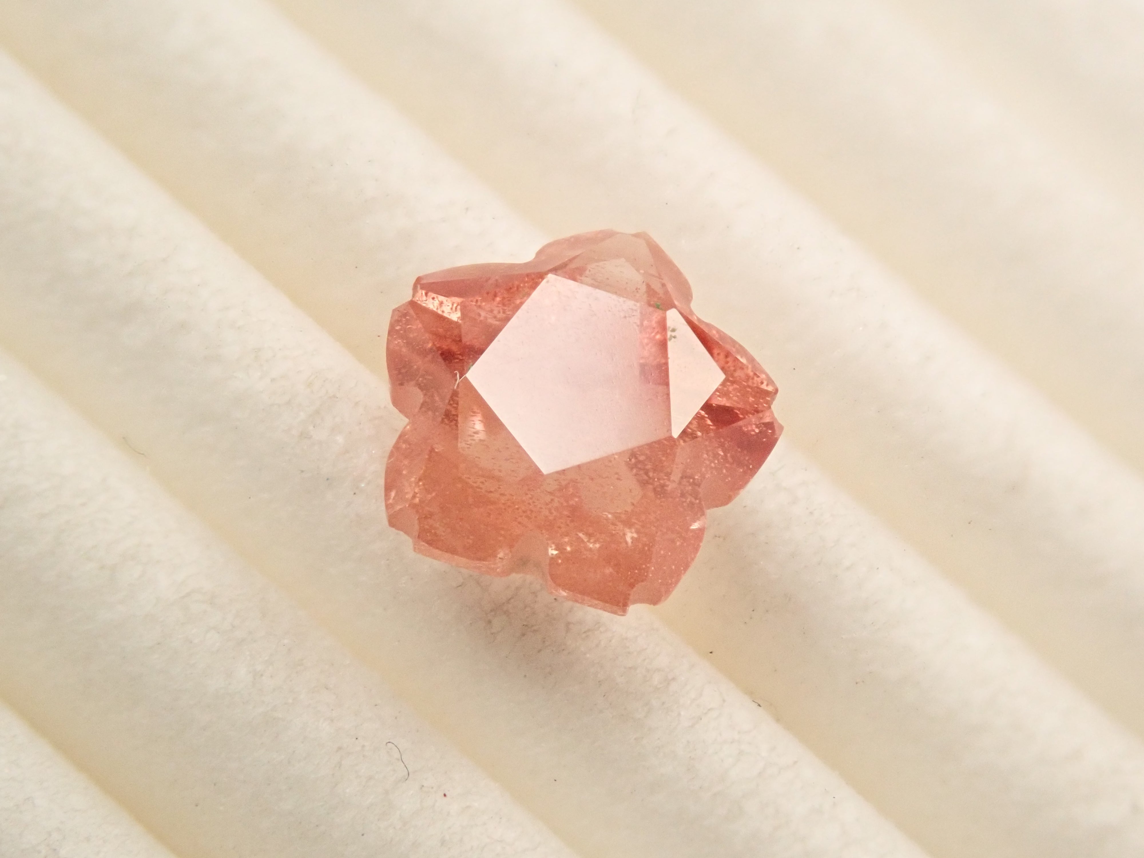 【抽選販売0117_02】【さくらシェイプ】アメリカ産オレゴンサンストーン 1.201ctルース