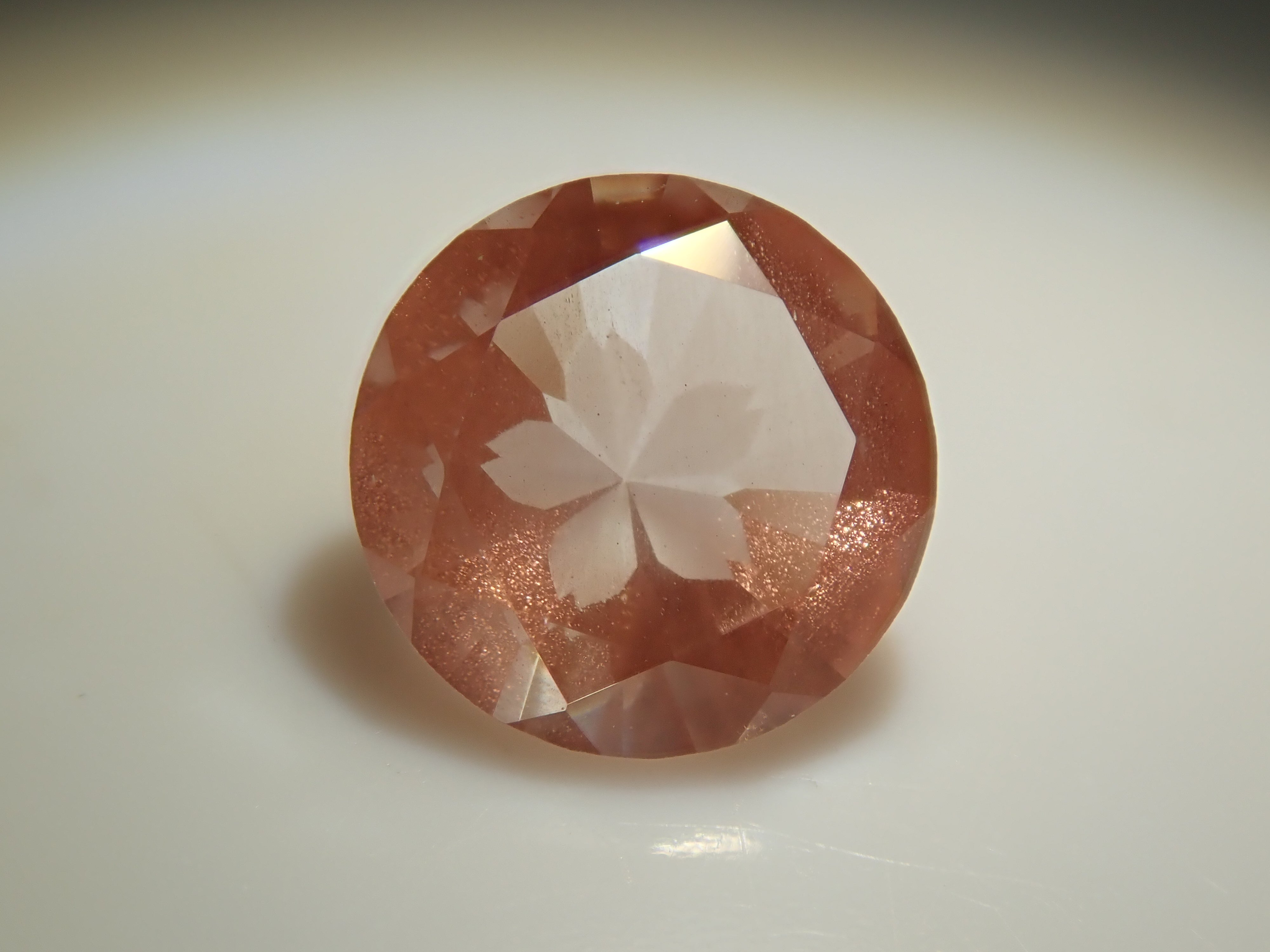 その他 santason さくらインカット】アメリカ産オレゴンサンストーン 6.0mm/0.685ctルース